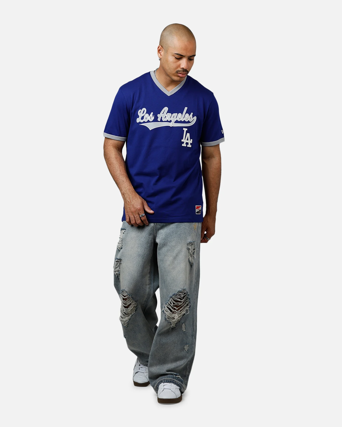 New Era Los Angeles Dodgers Throwback V-Neck T-Shirt Royal Blue - Image 3