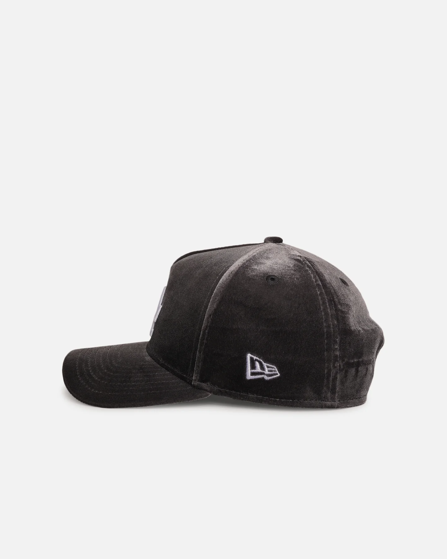 New Era Los Angeles Dodgers 'Velvet Dreams 2.0' 9FORTY A-Frame Snapback Grey - Image 5
