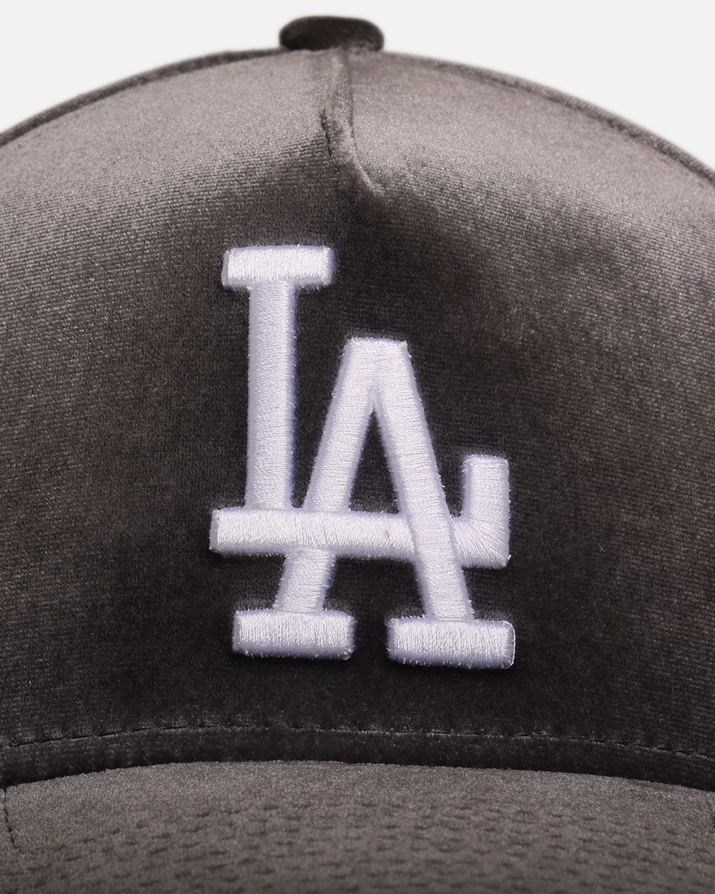 New Era Los Angeles Dodgers 'Velvet Dreams 2.0' 9FORTY A-Frame Snapback Grey - Image 6