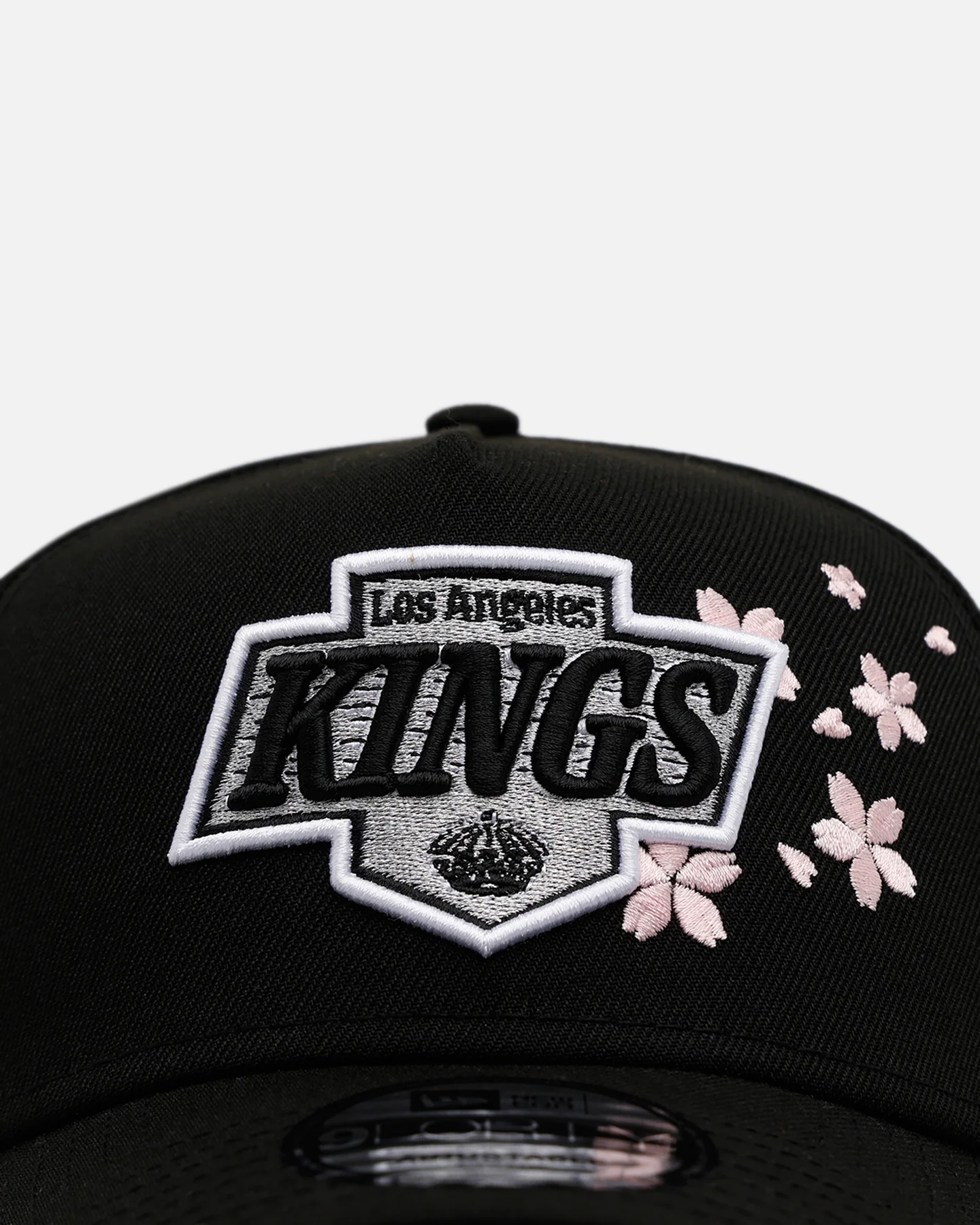 New Era Los Angeles Kings 'Cherry Blossoms' 9FORTY A-Frame Snapback Official Team Color - Image 5