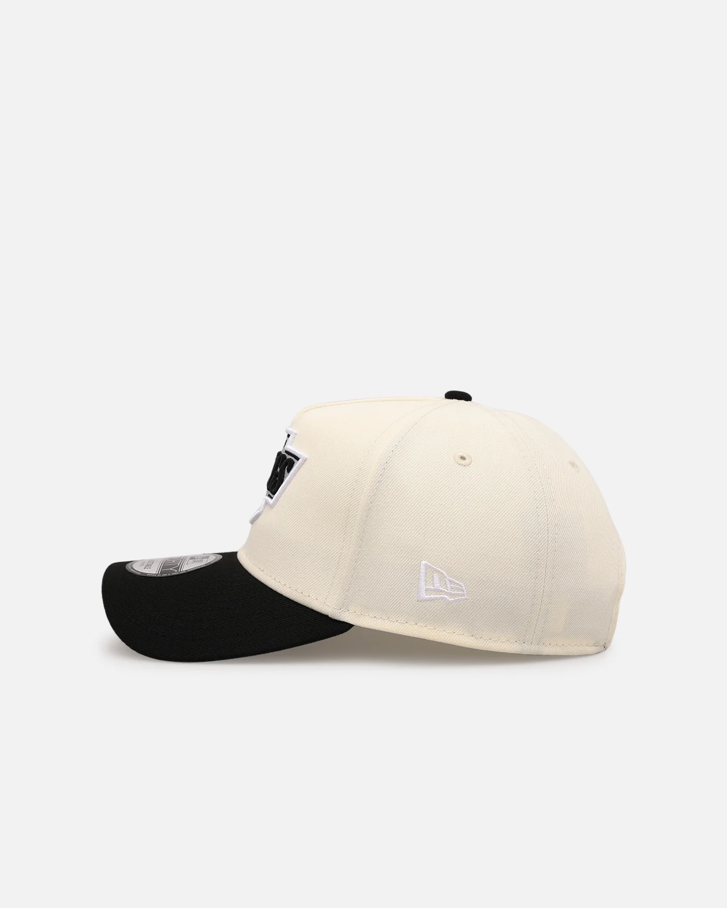 New Era Los Angeles Kings 'Team Color Visor' 9FORTY A-Frame Snapback Chrome/Official Team Color - Image 4