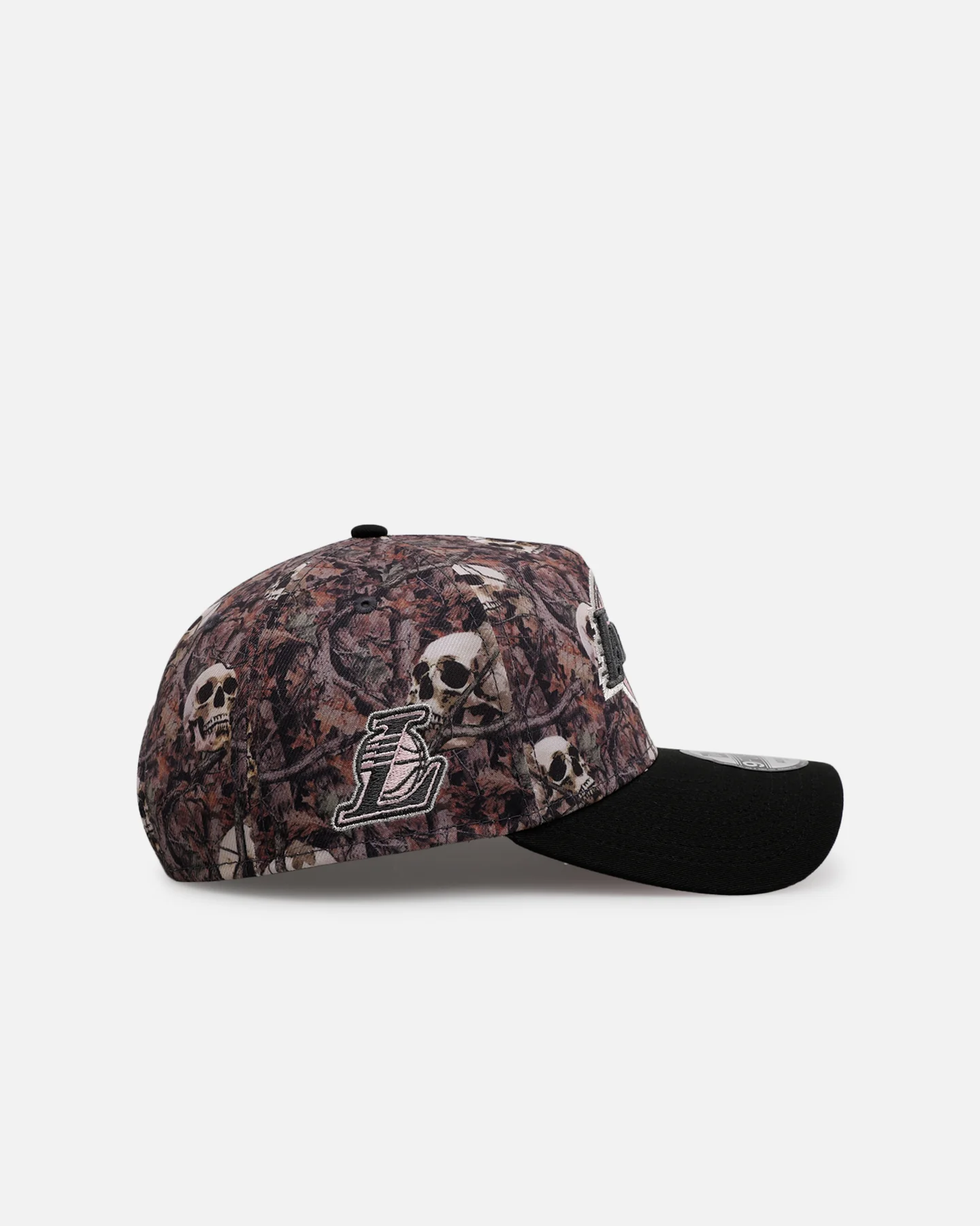 New Era Los Angeles Lakers 'Camo Skulls' 9FORTY A-Frame Snapback Camo - Image 3
