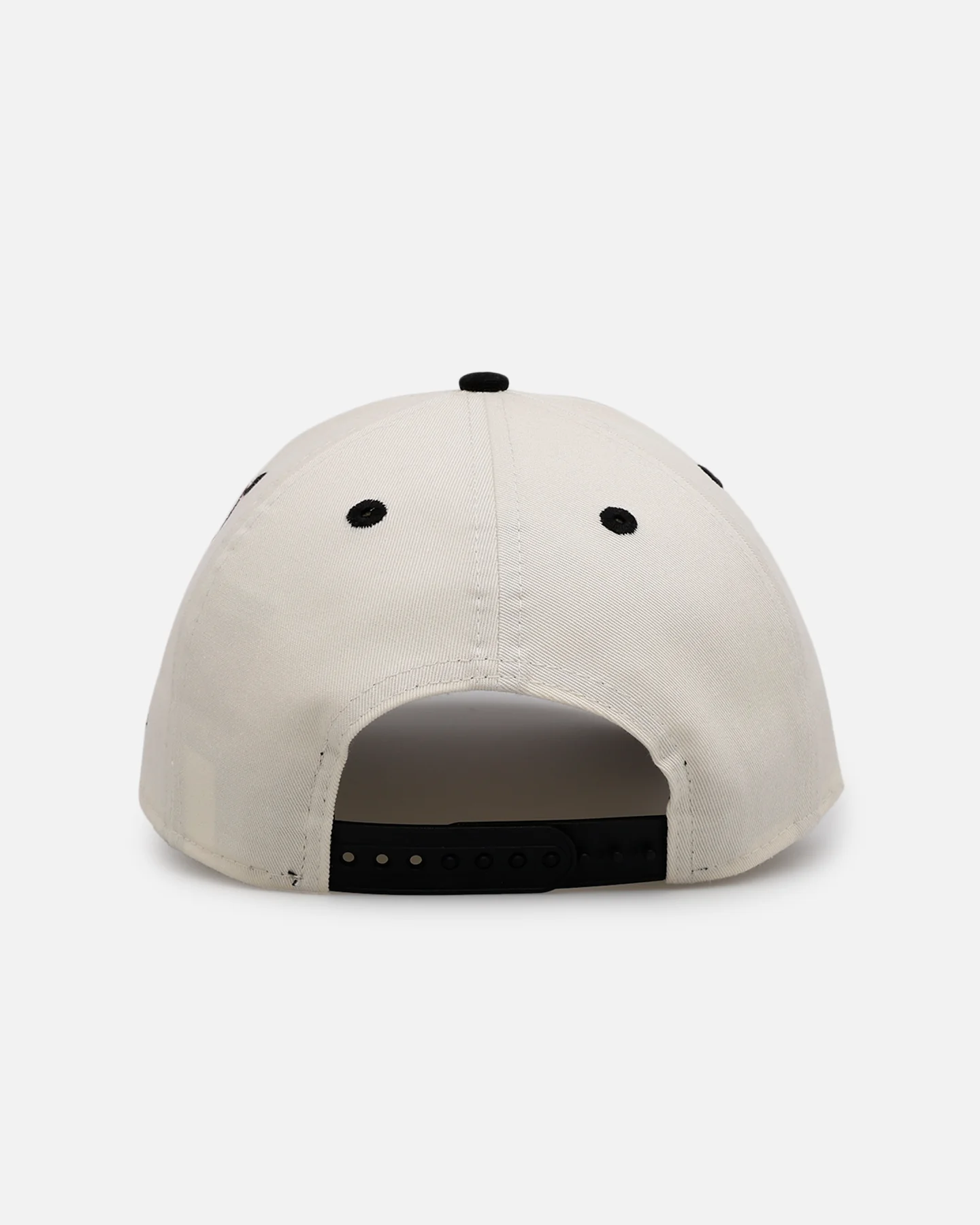 New Era Los Angeles Lakers 'Chrome Black Roses' 9FORTY A-Frame Snapback Chrome/Black - Image 2