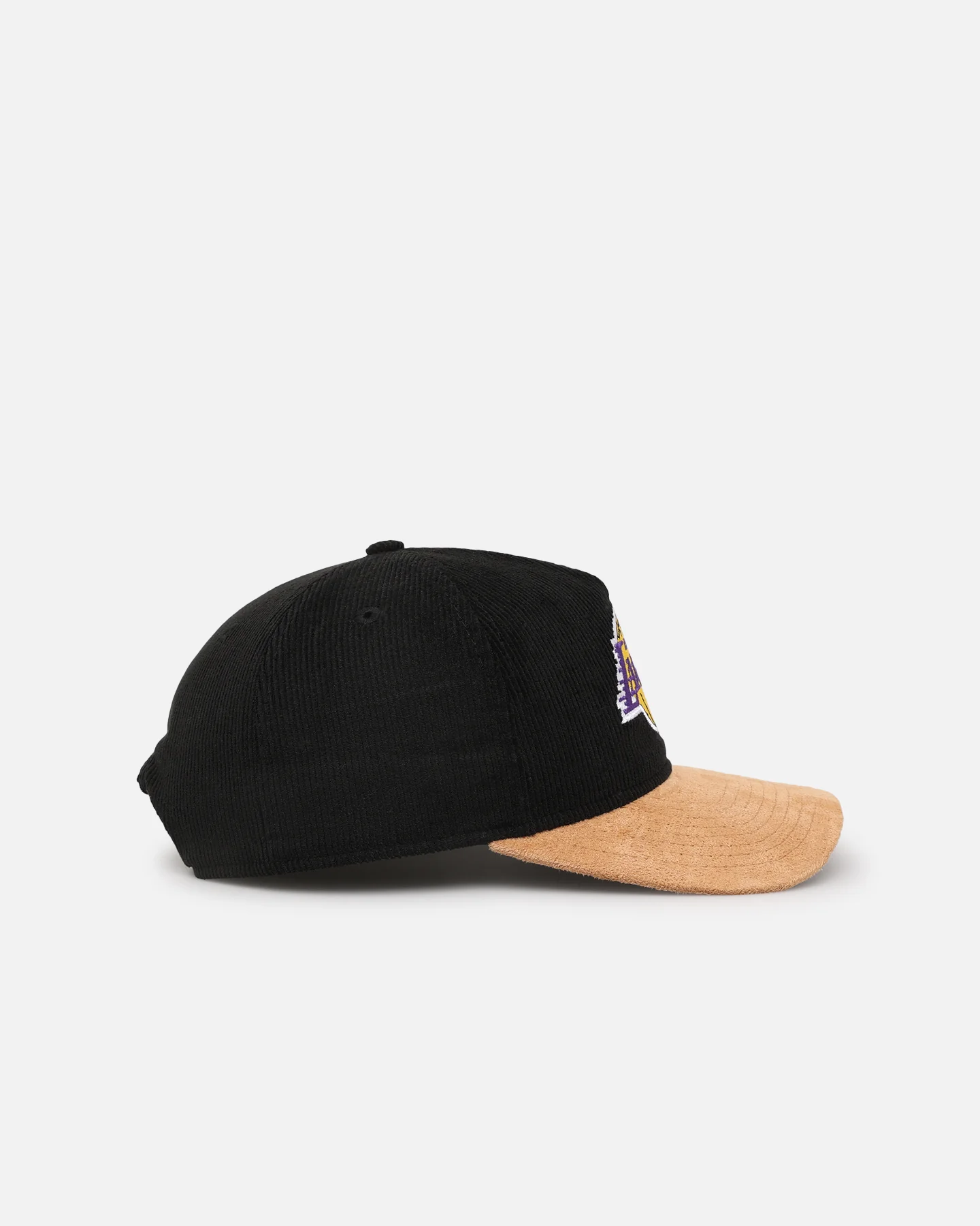 New Era Los Angeles Lakers 'Corduroy Suede' Pre-Curved Golfer Snapback Washed Black - Image 4