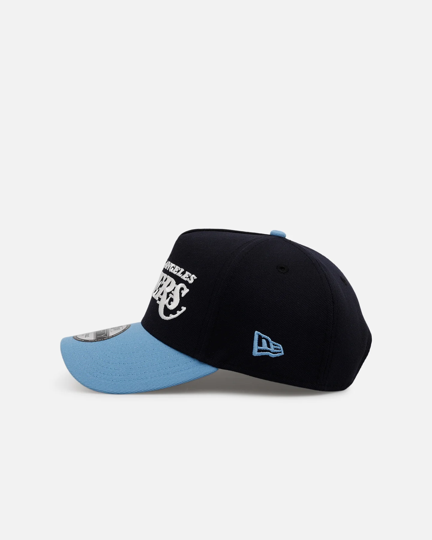 New Era Los Angeles Lakers 'Ocean' 9FORTY A-Frame Snapback Navy/Sky Blue - Image 4