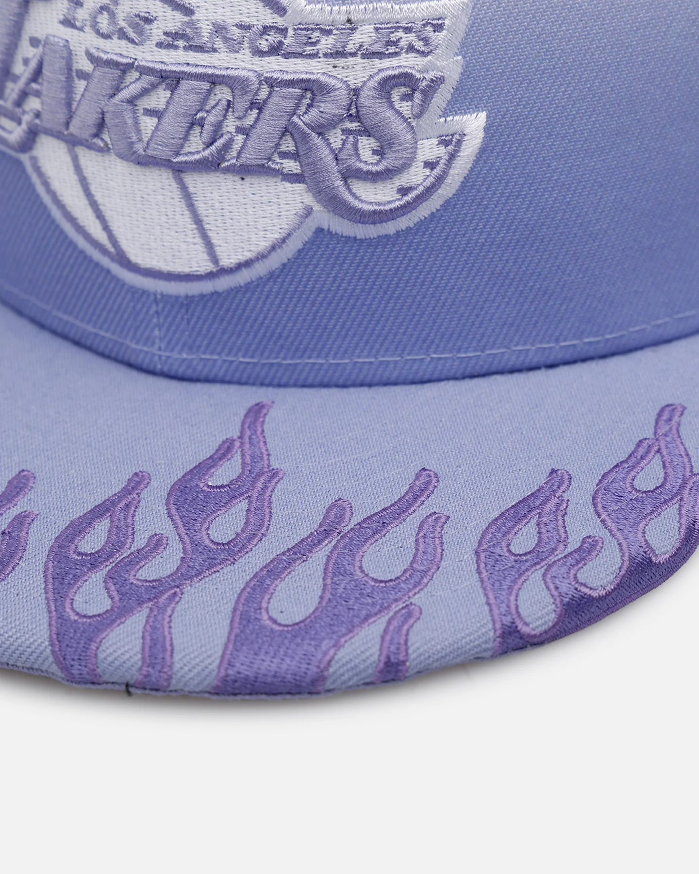New Era Los Angeles Lakers 'Sundye Flames' 59FIFTY Fitted Lavender - Image 2