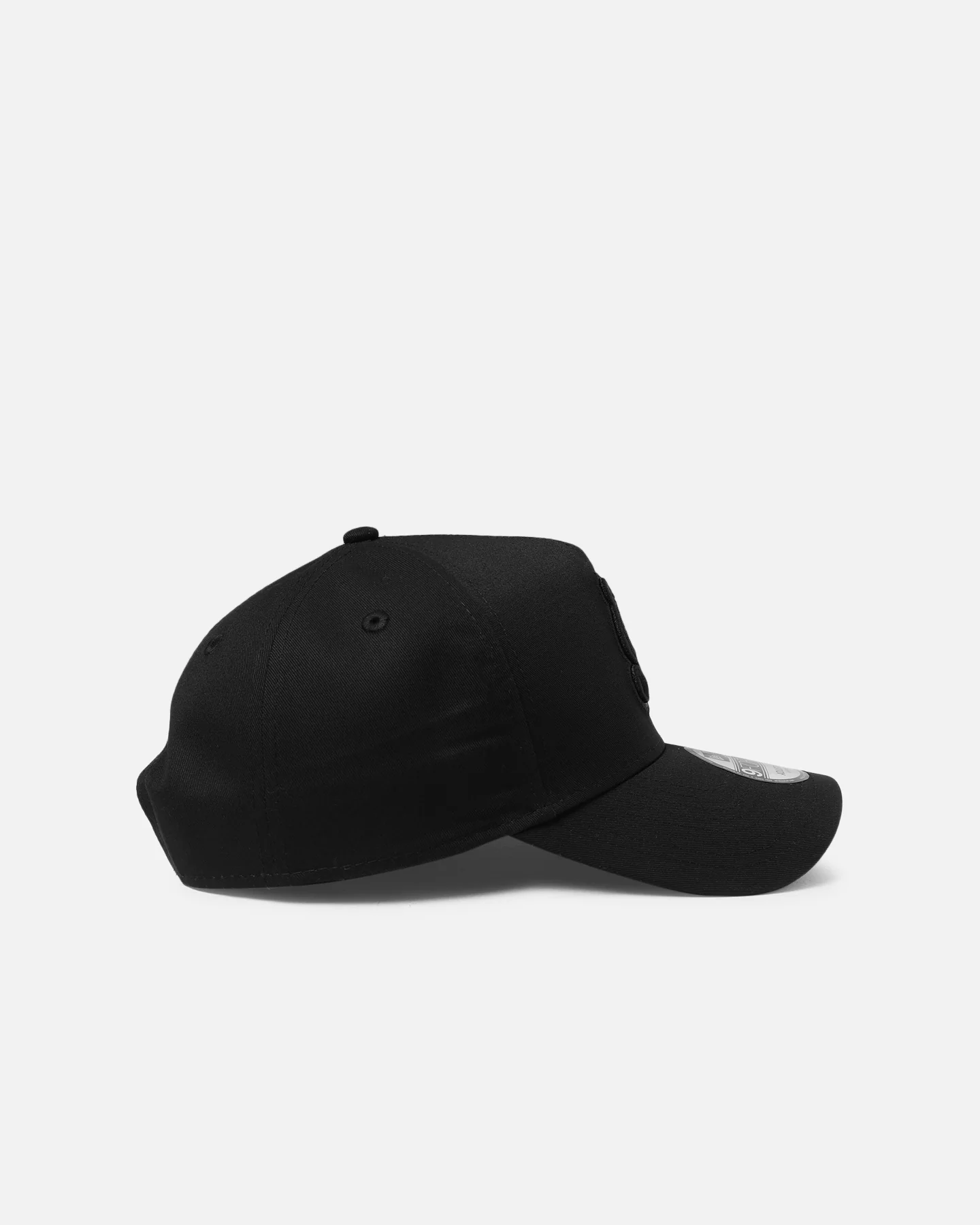 New Era Memphis Grizzlies 'NBA Black On Black' 9FORTY A-Frame Snapback Black - Image 3