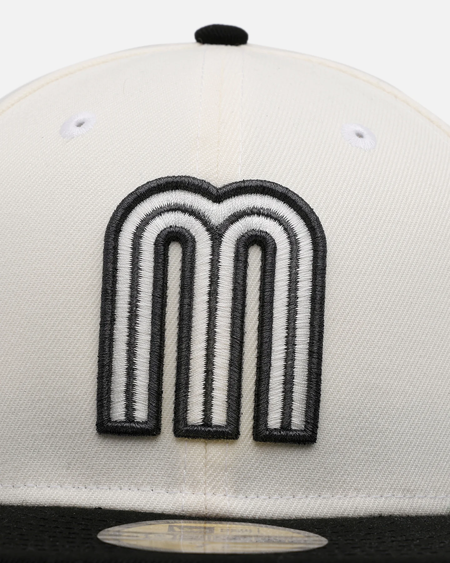New Era Mexico National Baseball Team 'Chrome Black Metallic' 59FIFTY Fitted Chrome/Black - Image 5