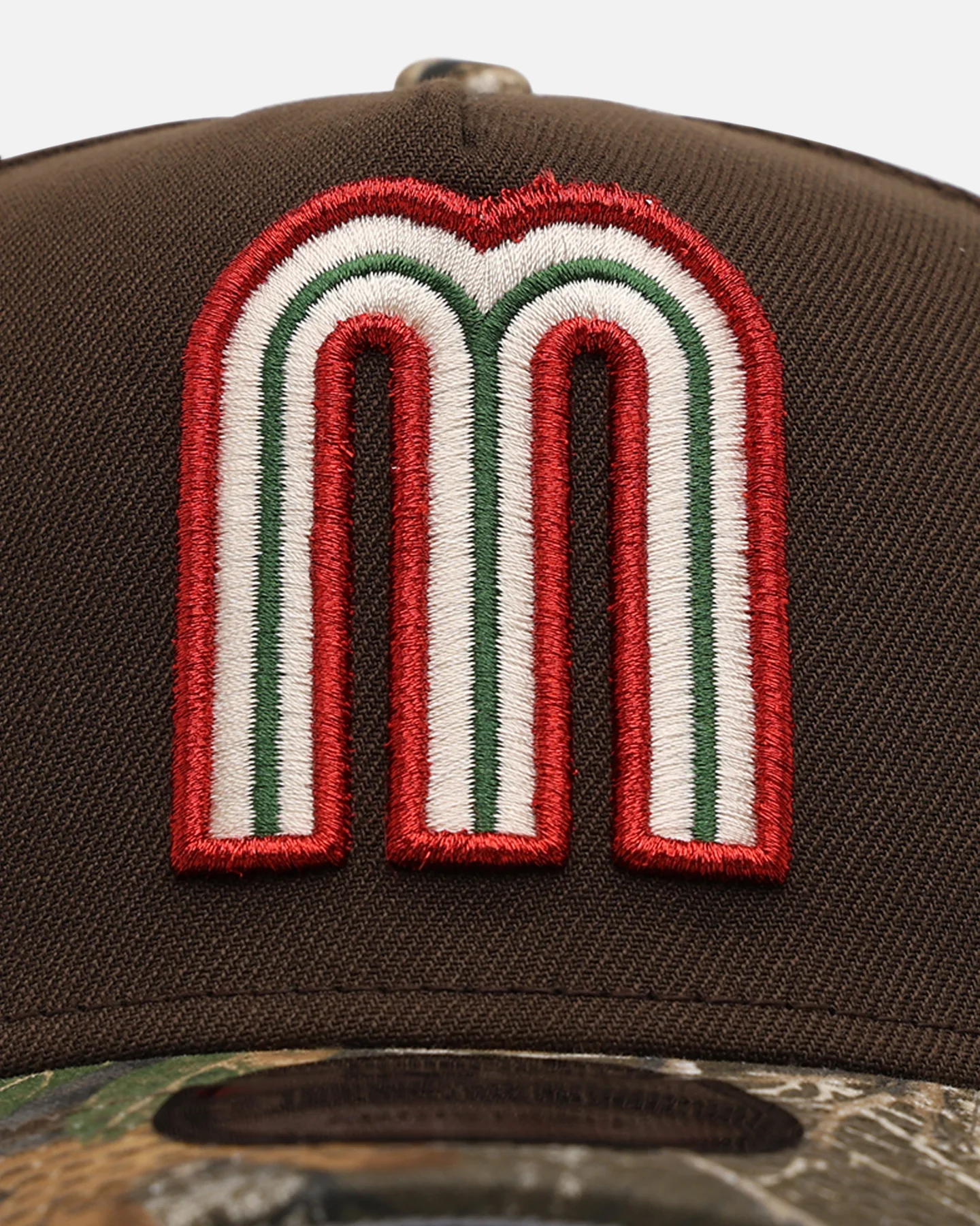 New Era Mexico National Baseball Team 'Great Outdoors' 9FORTY A-Frame Snapback Brown/Camo - Image 5