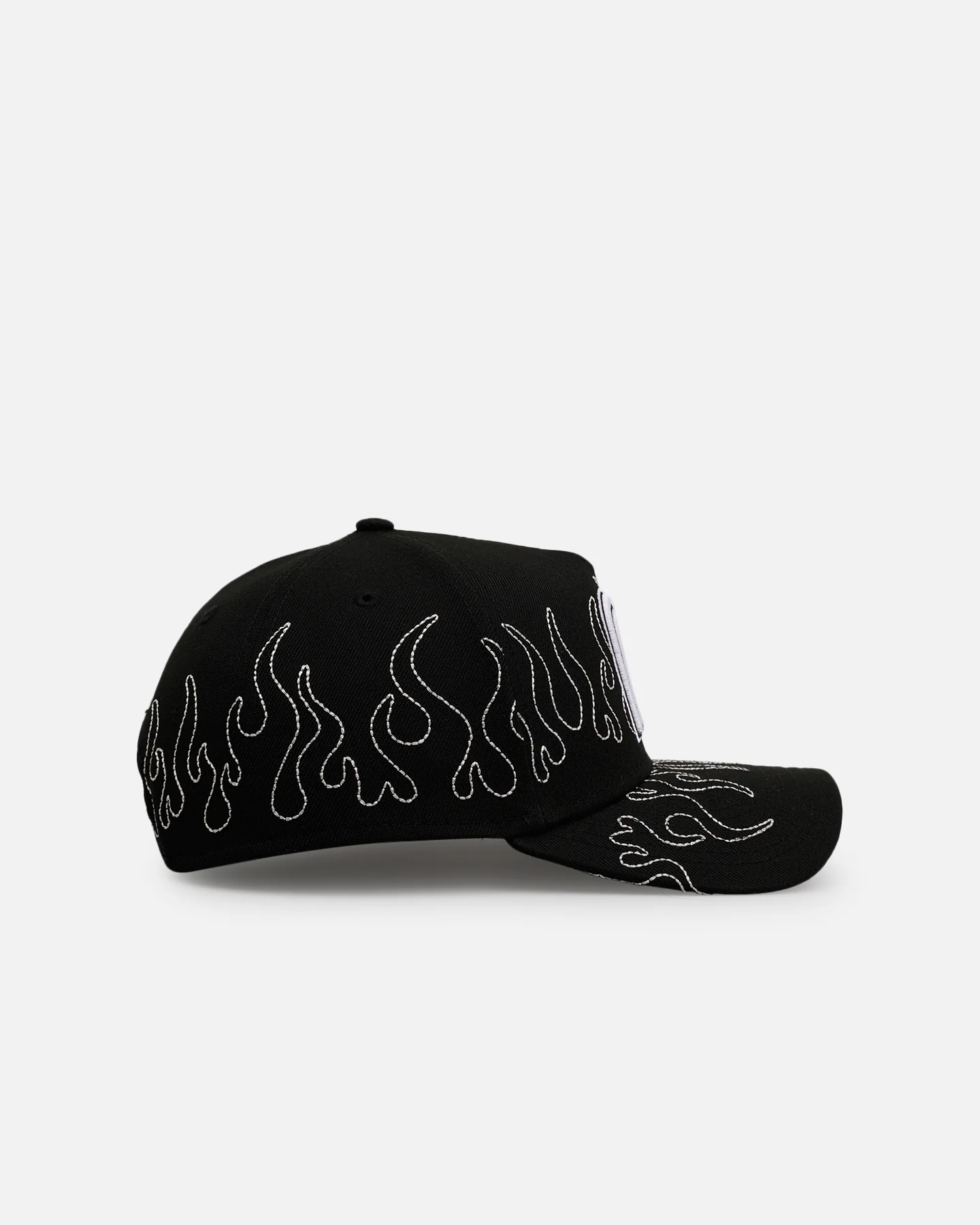 New Era Mexico National Baseball Team 'Outline Flames' 9FORTY A-Frame Snapback Black - Image 3