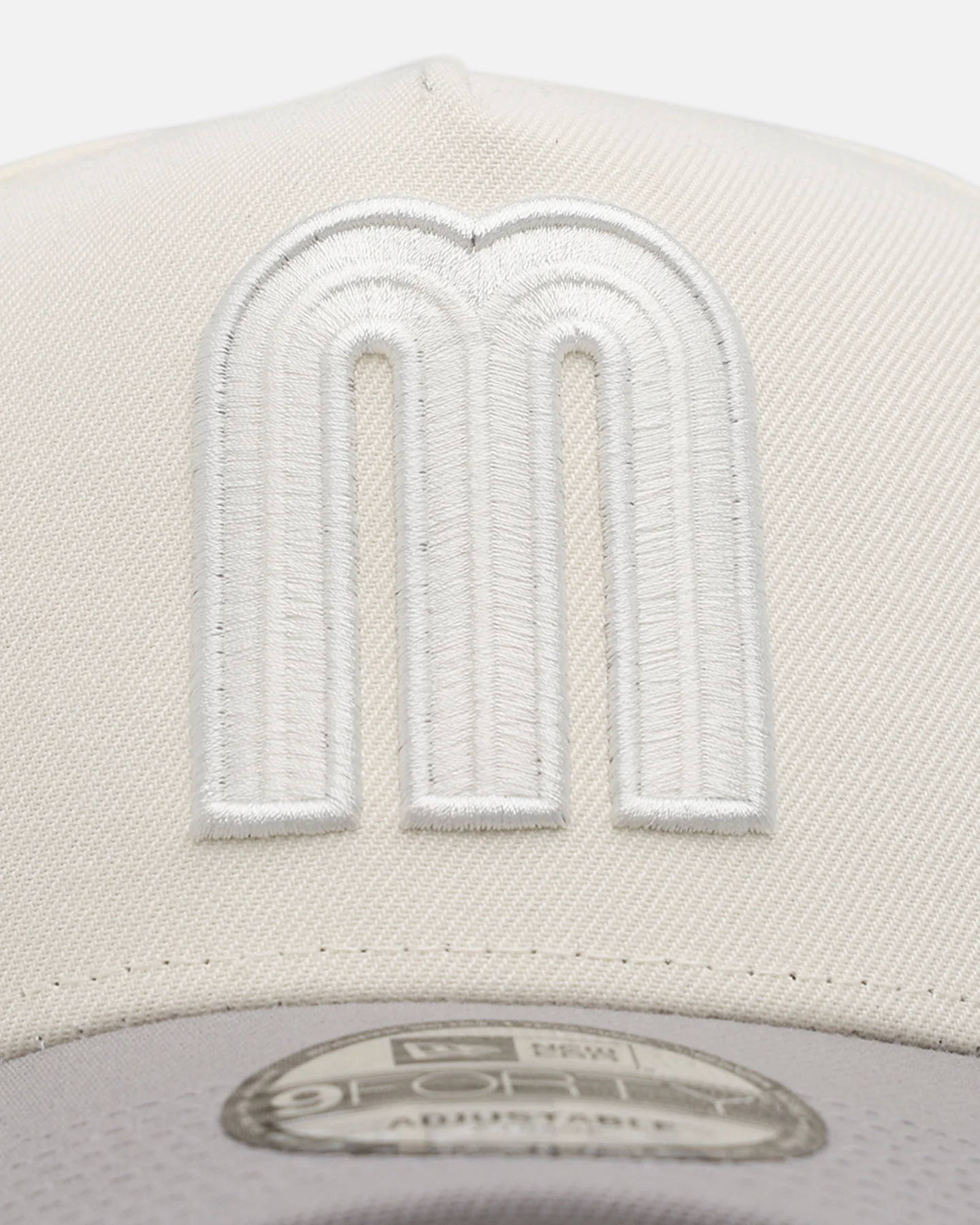 New Era Mexico National Baseball Team 'Too Clean' 9FORTY A-Frame Snapback Chrome - Image 5