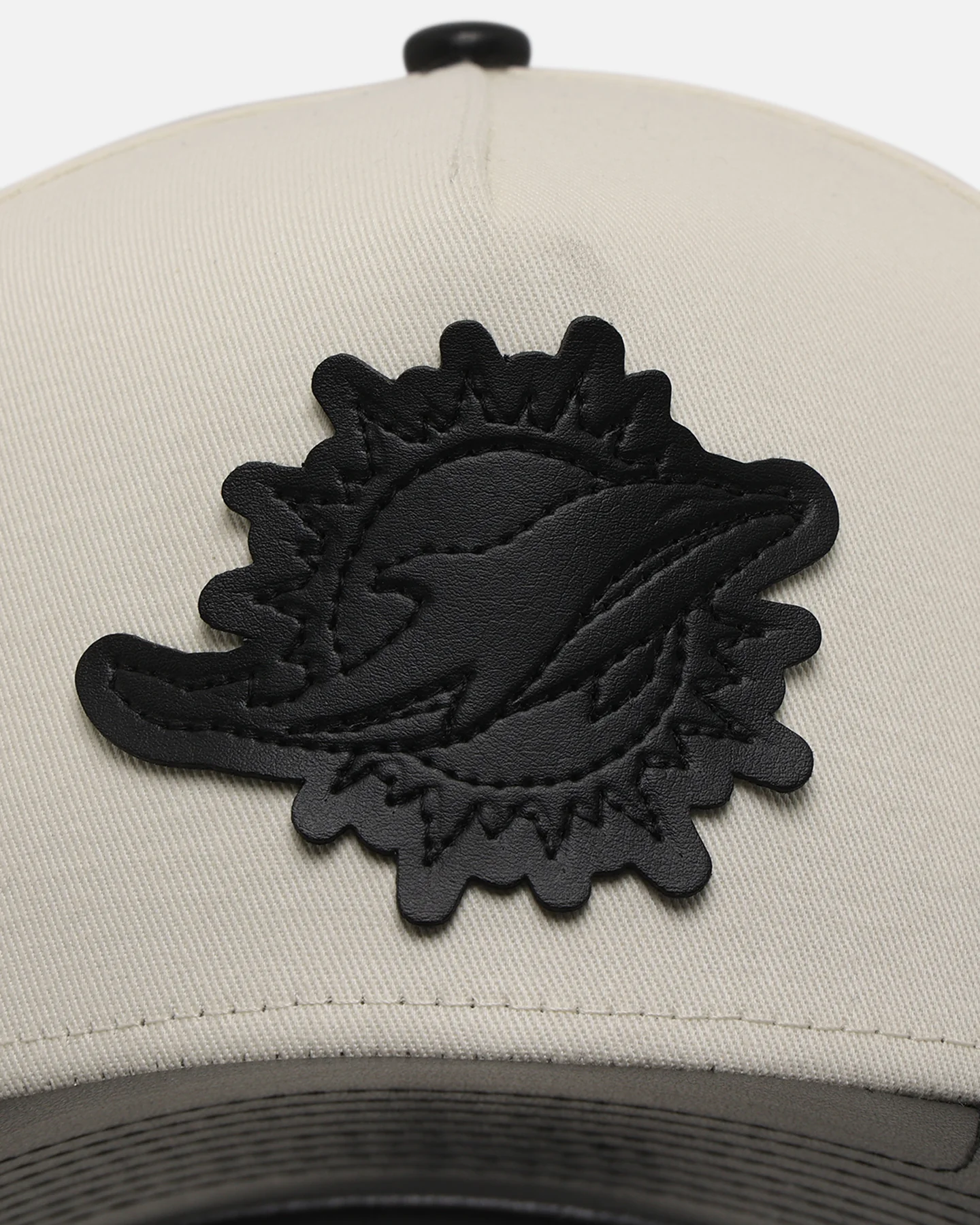 New Era Miami Dolphins 'Leather Visor' 9FORTY A-Frame Snapback Chrome White/Black - Image 5