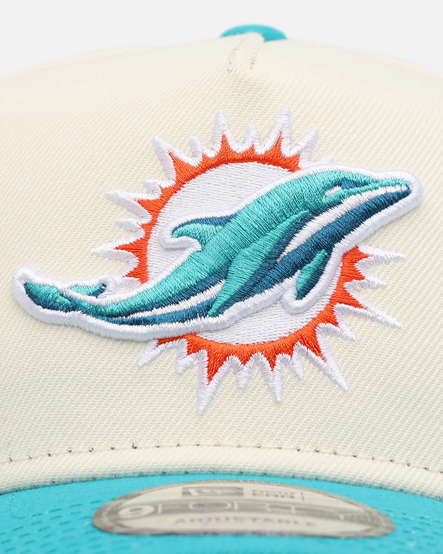 New Era Miami Dolphins 'NFL Kickoff' 9FORTY A-Frame Snapback Chrome - Image 5
