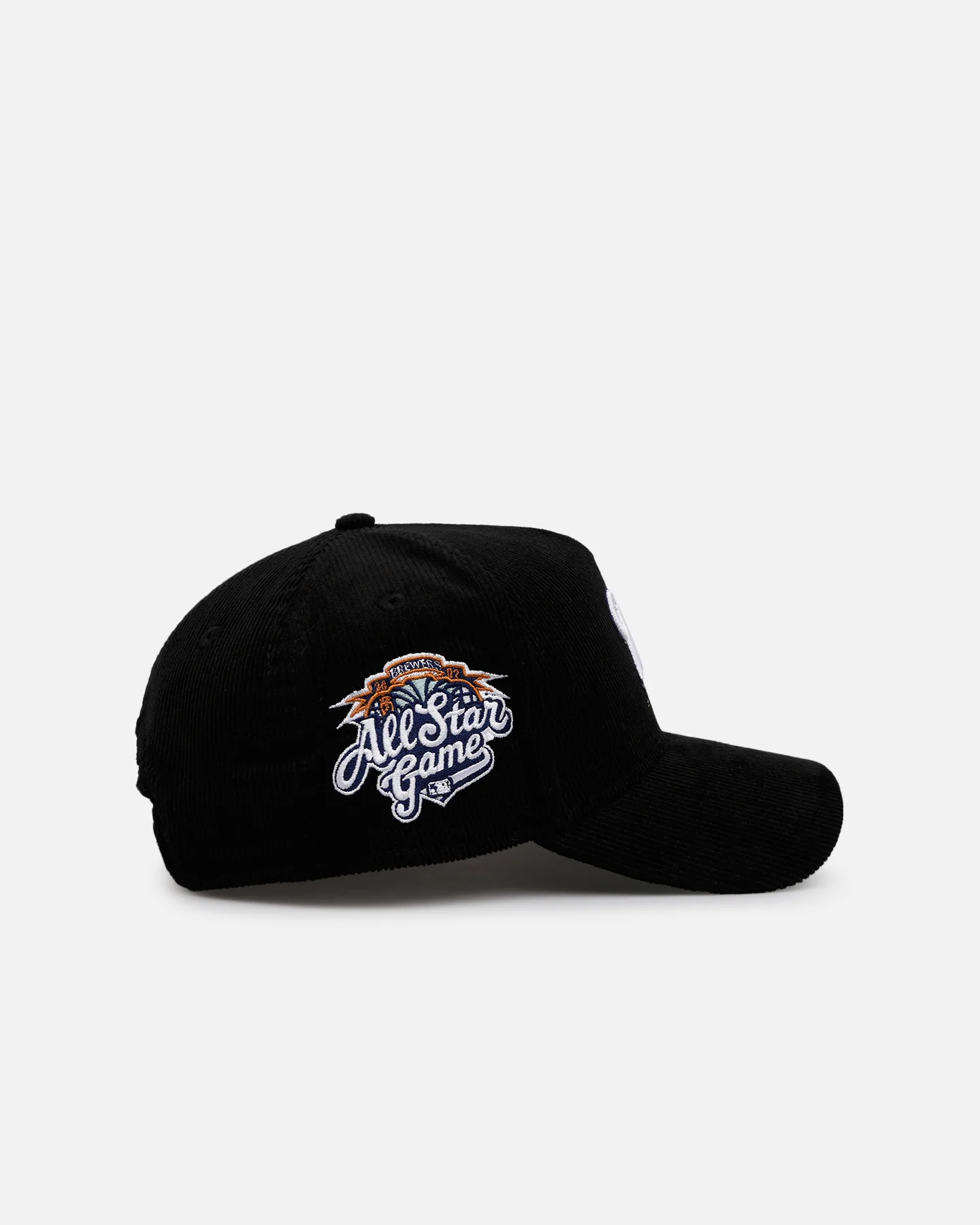 New Era Milwaukee Brewers 'Black Cord' 9FORTY A-Frame Corduroy Snapback Black - Image 4