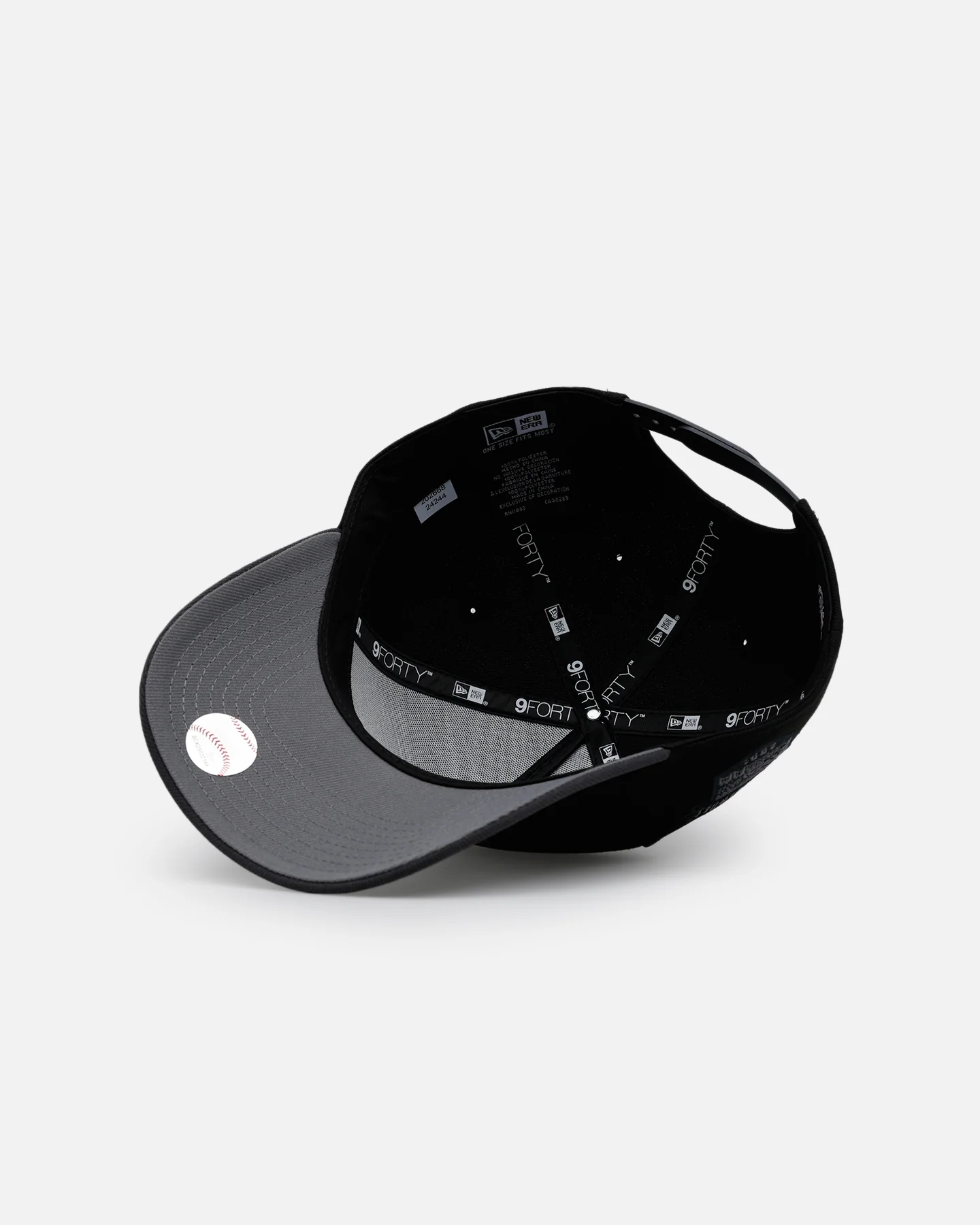 New Era Milwaukee Brewers 'Stealth' 9FORTY A-Frame Snapback Black/Charcoal - Image 6
