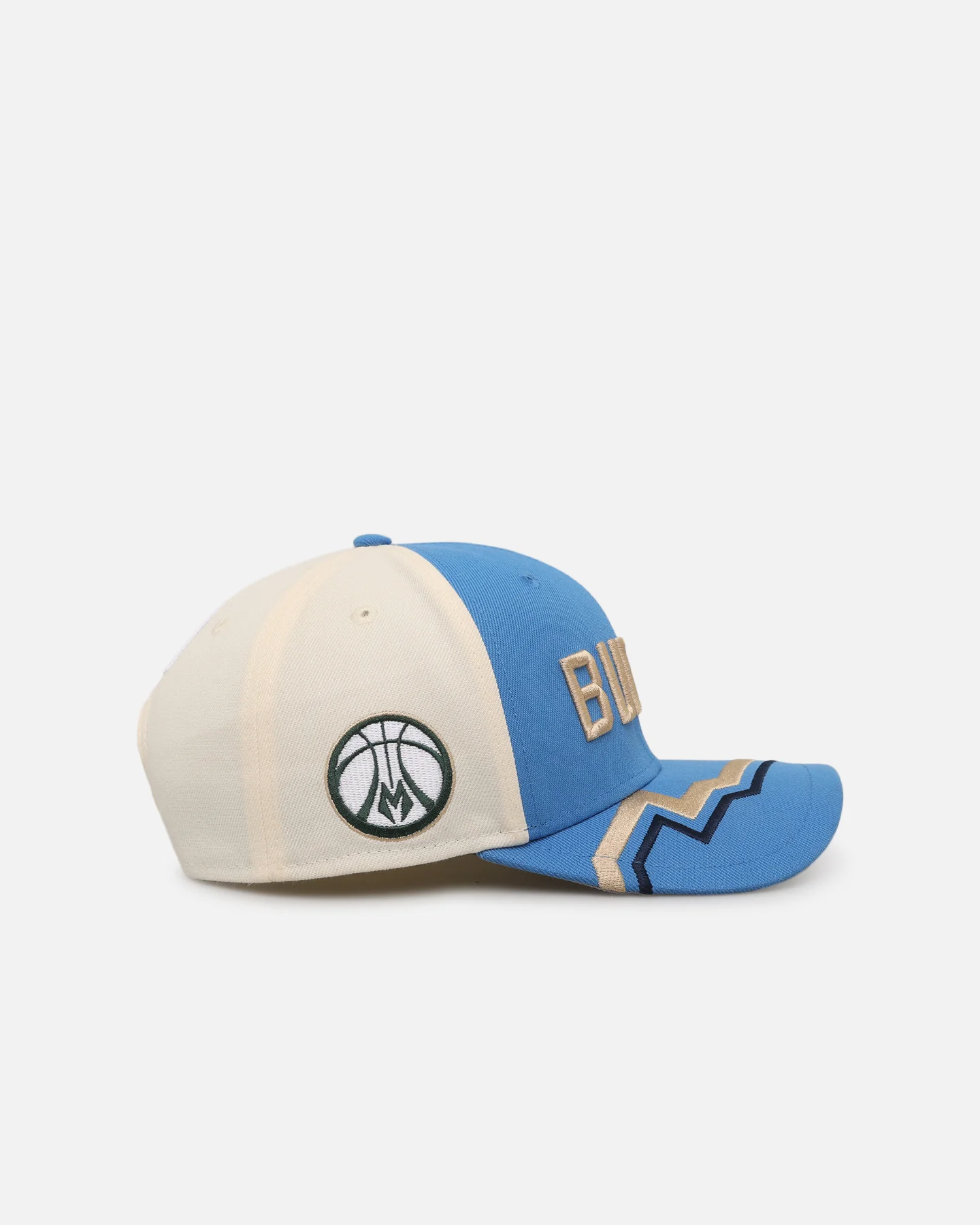 New Era Milwaukee Bucks 'NBA City Edition 2024' 9SEVENTY Snapback Dark Green - Image 3