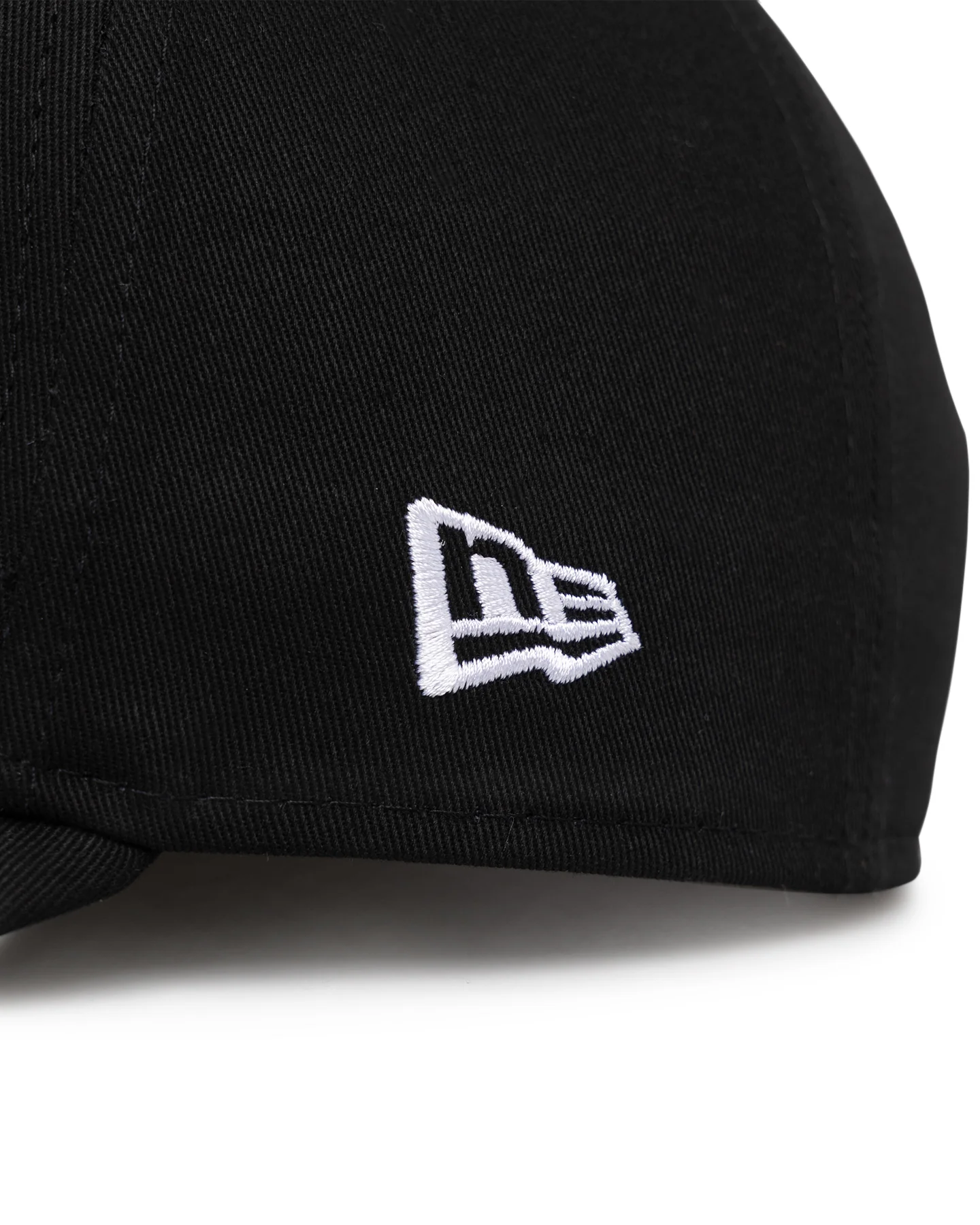 New Era Triple Black Blank 9FORTY A-Frame Snapback Black - Image 5