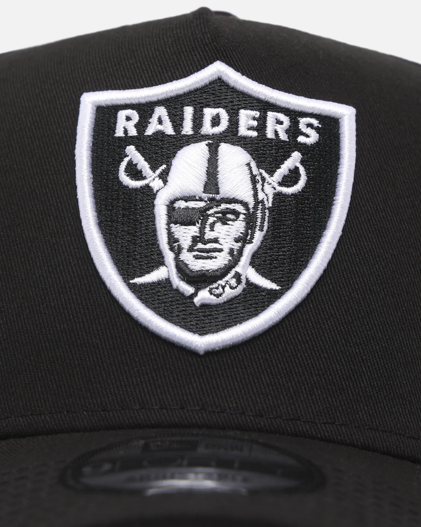 New Era Las Vegas Raiders 'Rose Emblem'  9FORTY A-Frame Snapback Black - Image 5