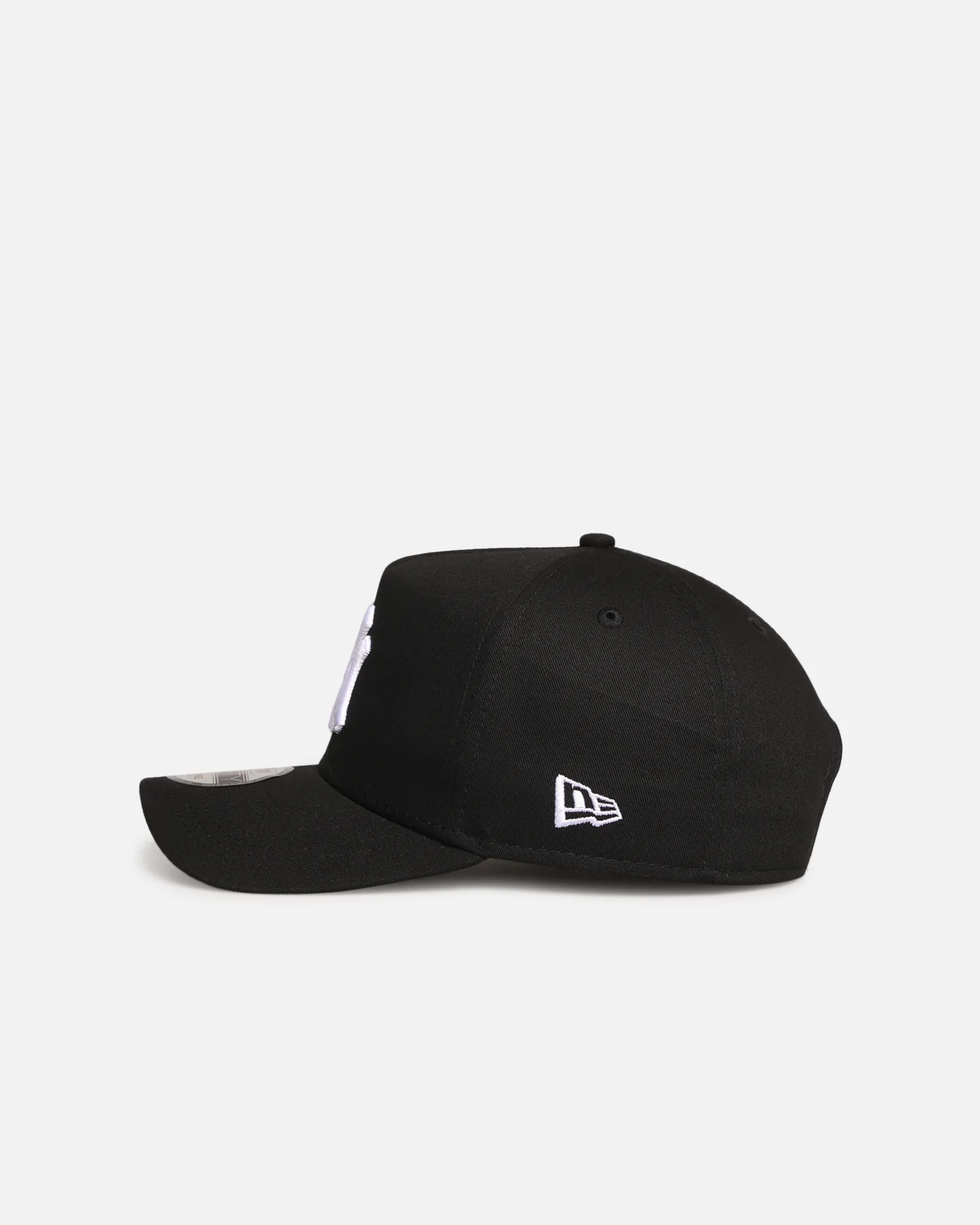 New Era New York Yankees 9FORTY A-Frame Snapback Black/White - Image 4