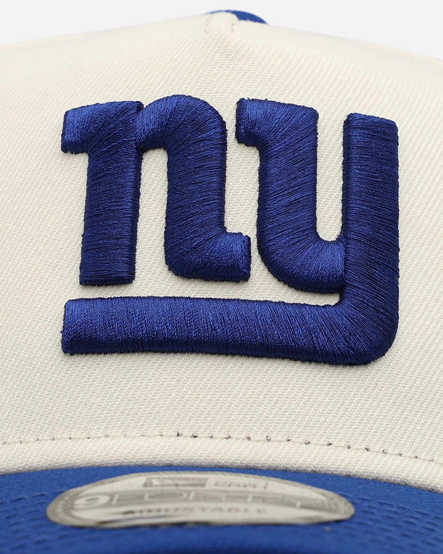 New Era New York Giants 'NFL Kickoff' 9FORTY A-Frame Snapback Chrome - Image 5