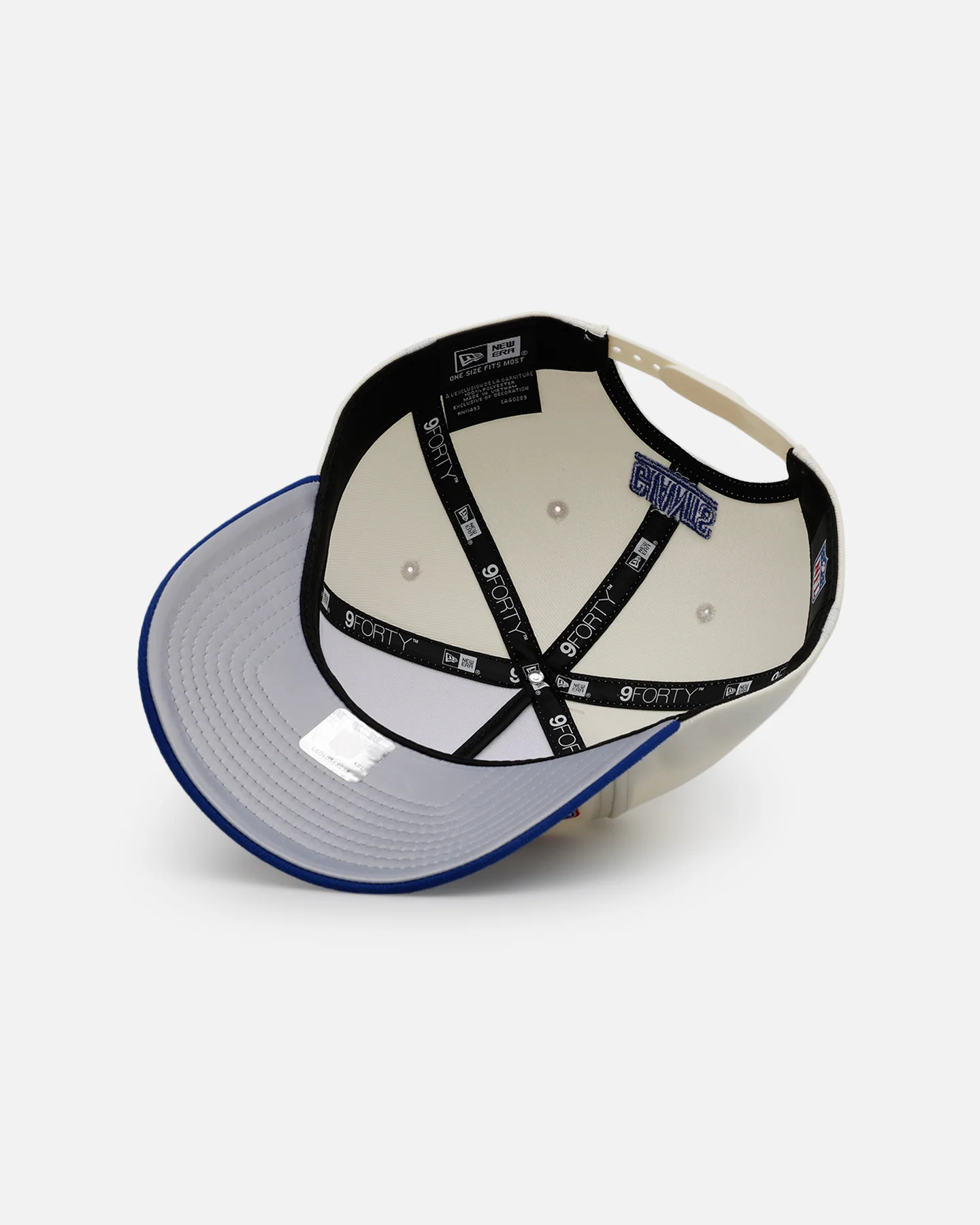 New Era New York Giants 'Super Bowl Logos' 9FORTY A-Frame Snapback Chrome - Image 6