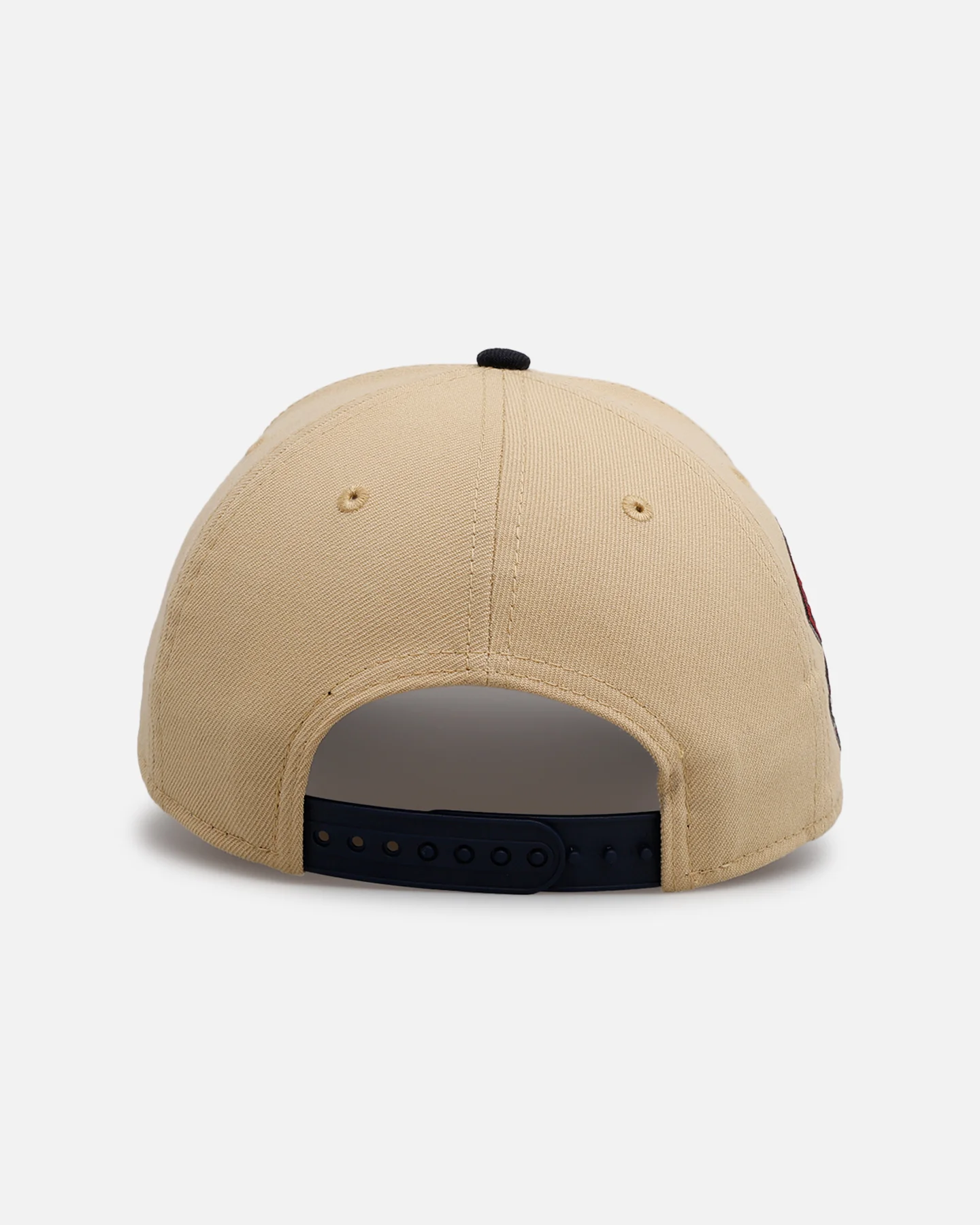 New Era New York Giants 'Vintage' 9FORTY A-Frame Snapback Vegas Gold - Image 2