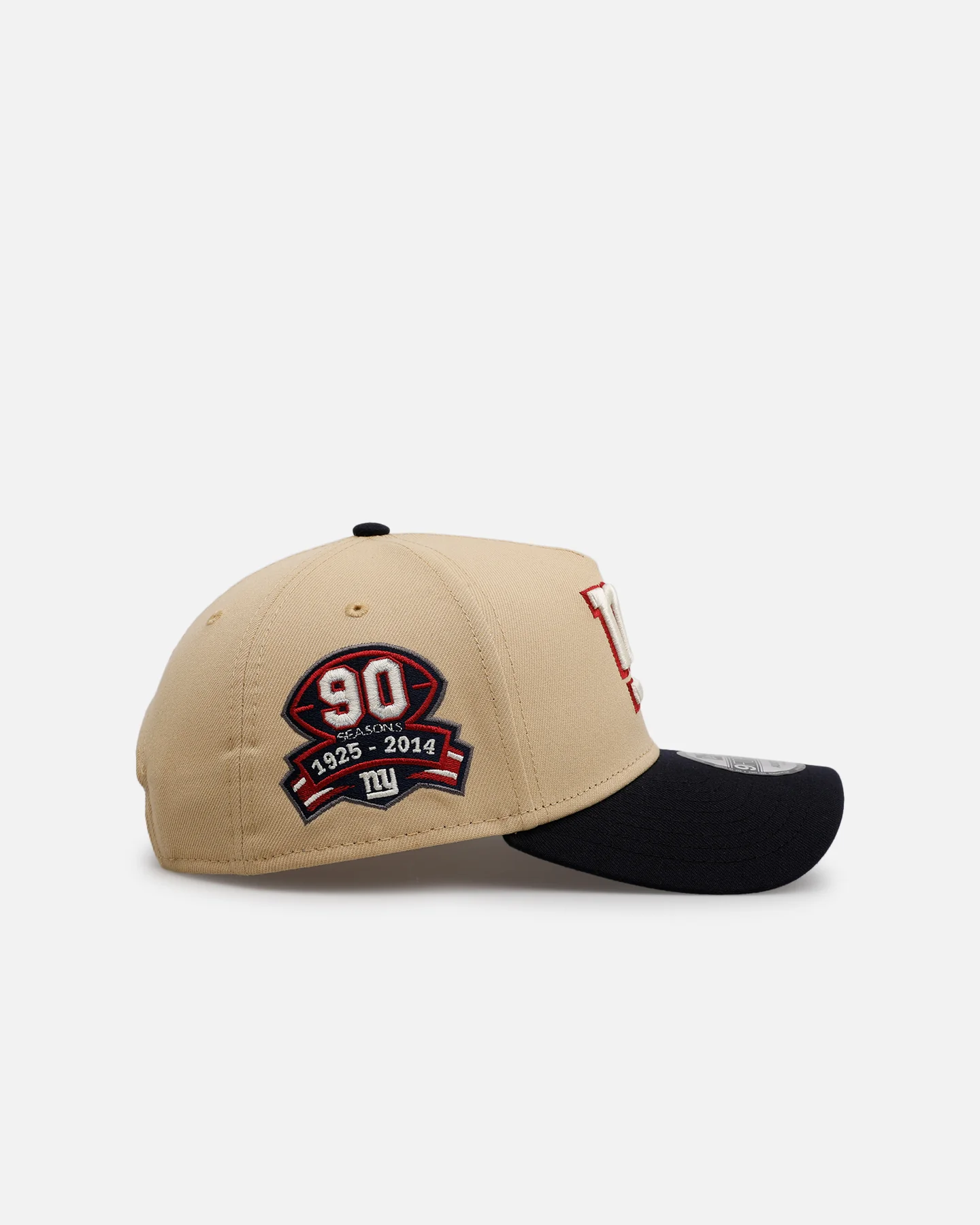 New Era New York Giants 'Vintage' 9FORTY A-Frame Snapback Vegas Gold - Image 3