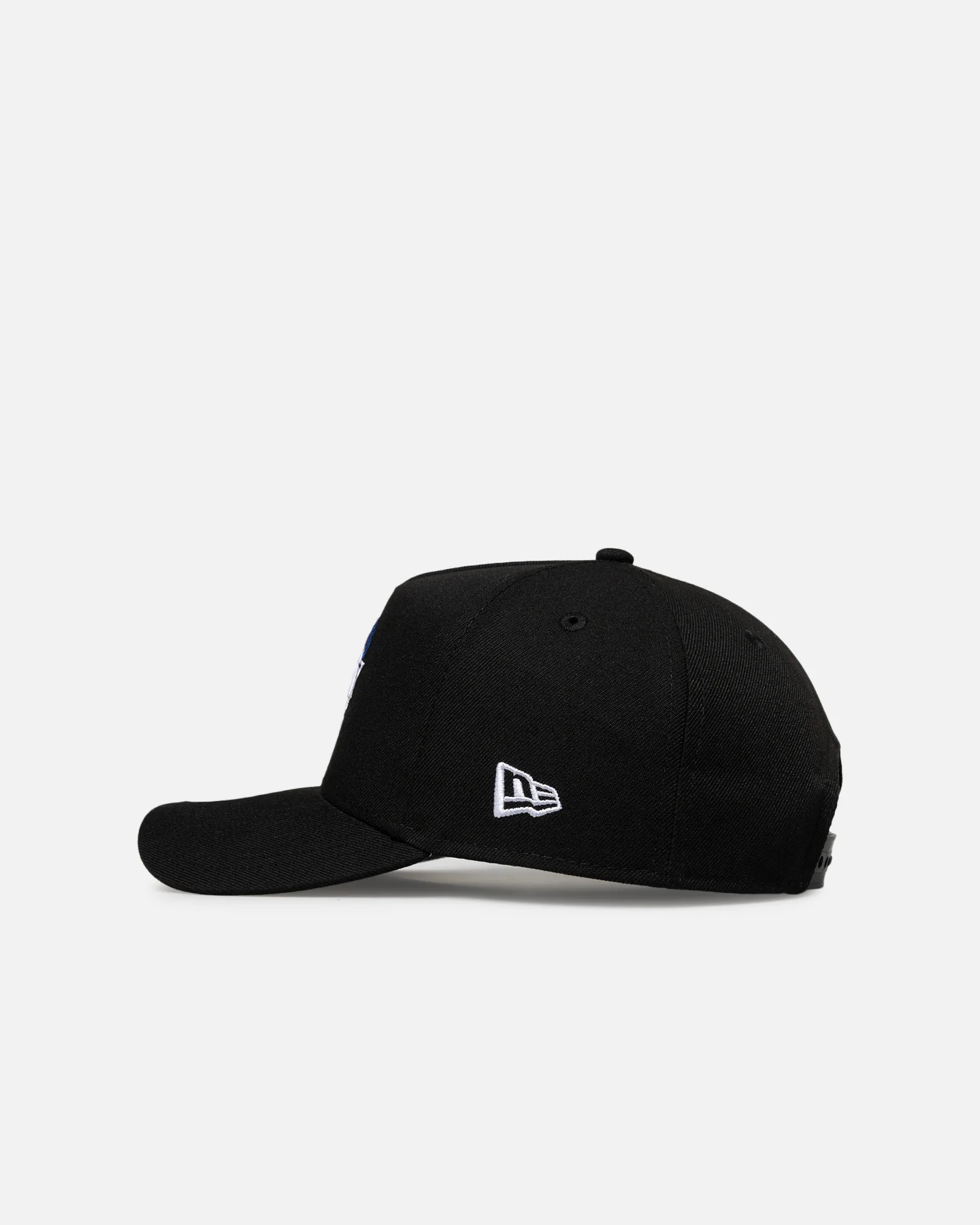 New Era New York Knicks 'Flame Logo' 9FORTY A-Frame Snapback Black - Image 4