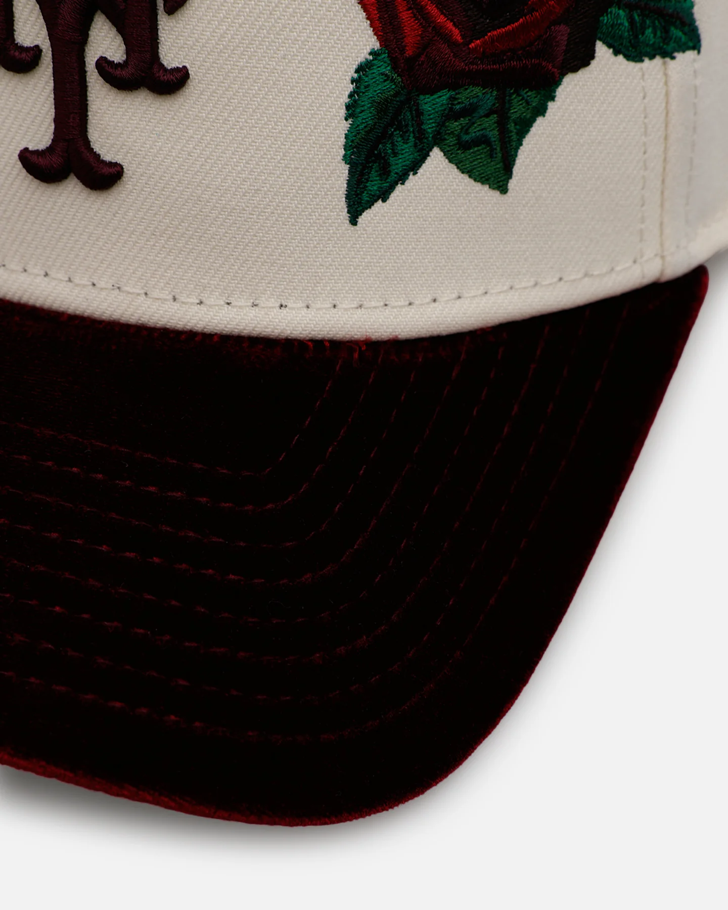 New Era New York Mets 'Velvet Roses' 9FORTY A-Frame Snapback Chrome - Image 2