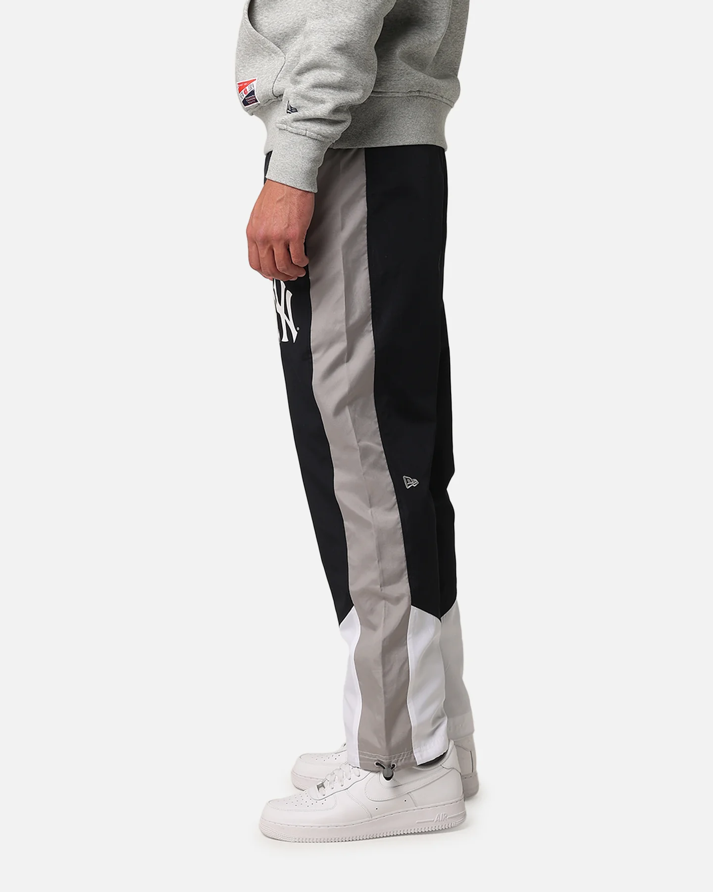 New Era New York Yankees 1675 Trackpant Dark Blue - Image 6