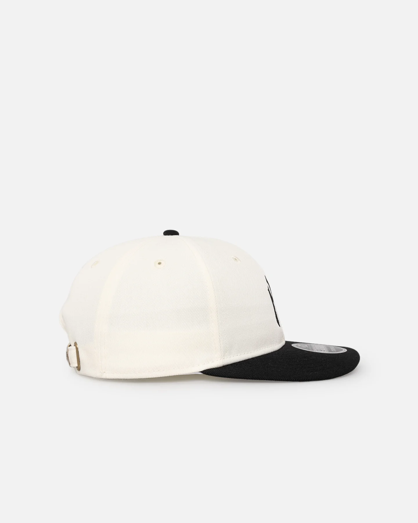New Era New York Yankees 'Retro Crown Classic' 9FIFTY Retro Crown Strapback Chrome White/Black - Image 3