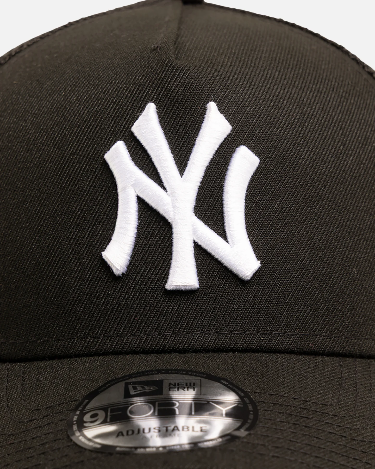 New Era New York Yankees 9FORTY A-Frame Trucker Snapback Black - Image 5