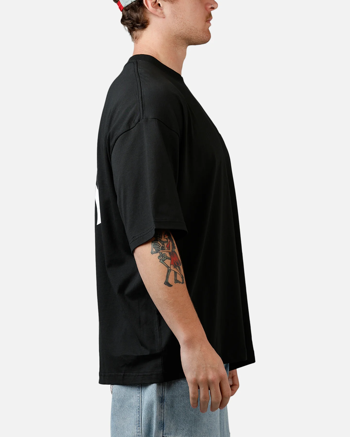 New Era New York Yankees 'All I Want For Christmas' Santa T-Shirt Black - Image 4