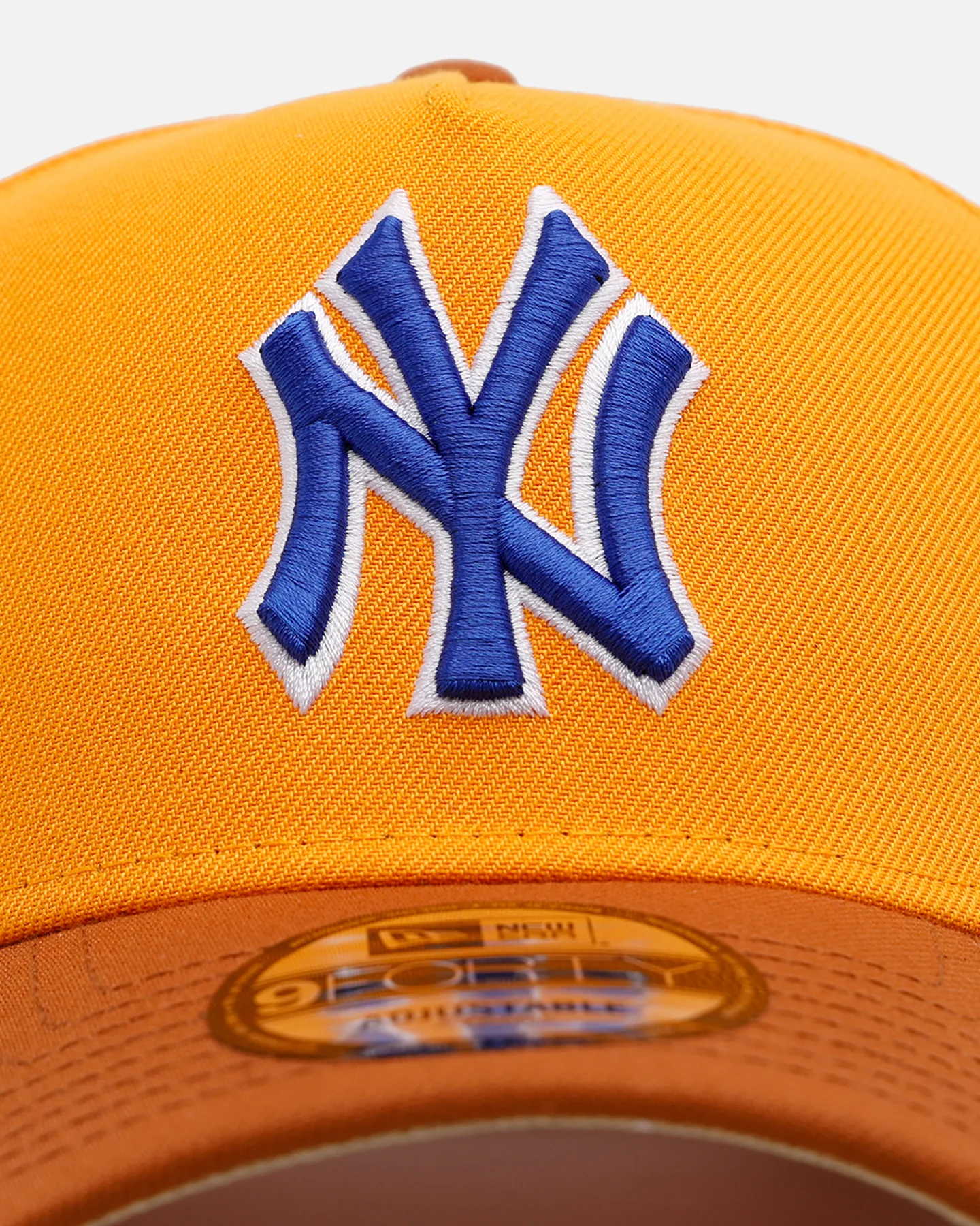 New Era New York Yankees 'Beer' 9FORTY A-Frame Snapback Gold/Brown - Image 5