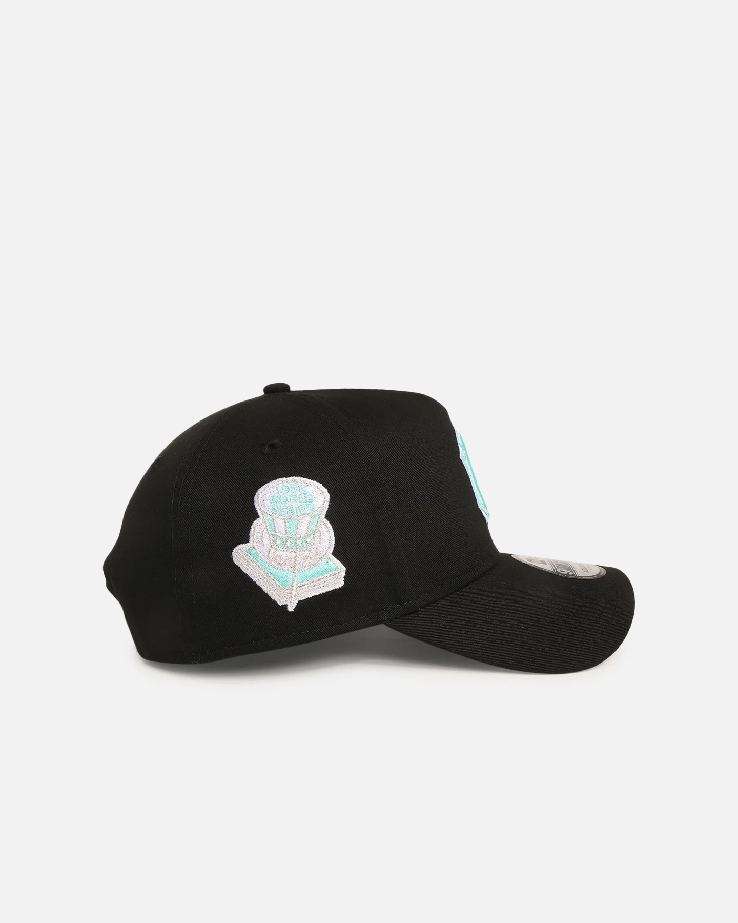 New Era New York Yankees 'Black Aqua' 9FORTY A-Frame Snapback Black/Aqua - Image 3
