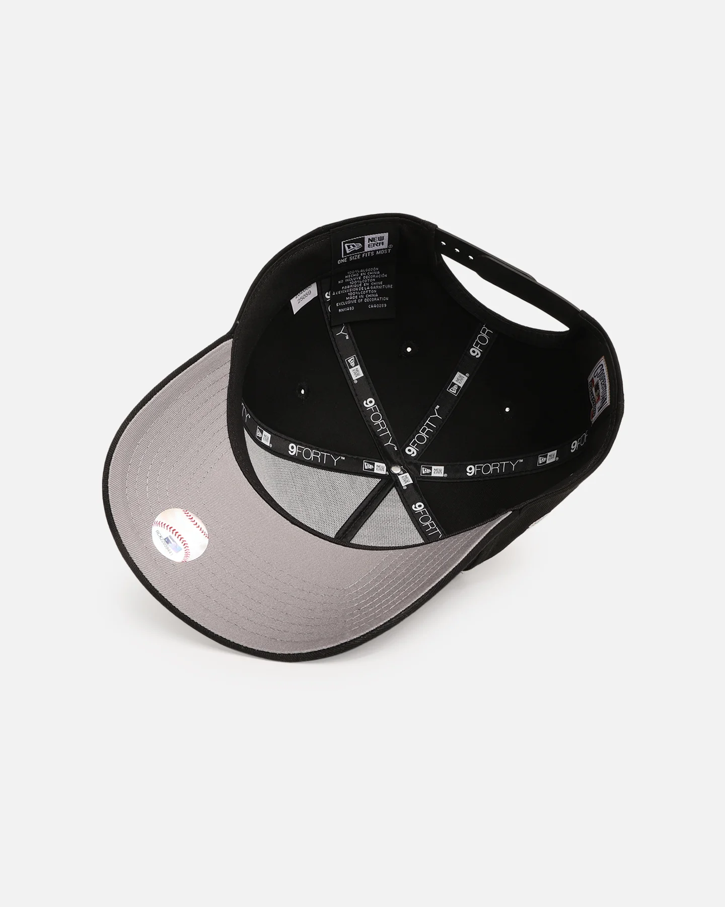 New Era New York Yankees 'Black Aqua' 9FORTY A-Frame Snapback Black/Aqua - Image 6