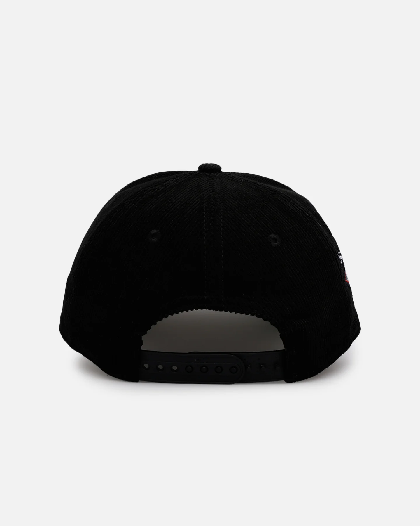 New Era New York Yankees 'Black Cord' 9FORTY A-Frame Corduroy Snapback Black - Image 3