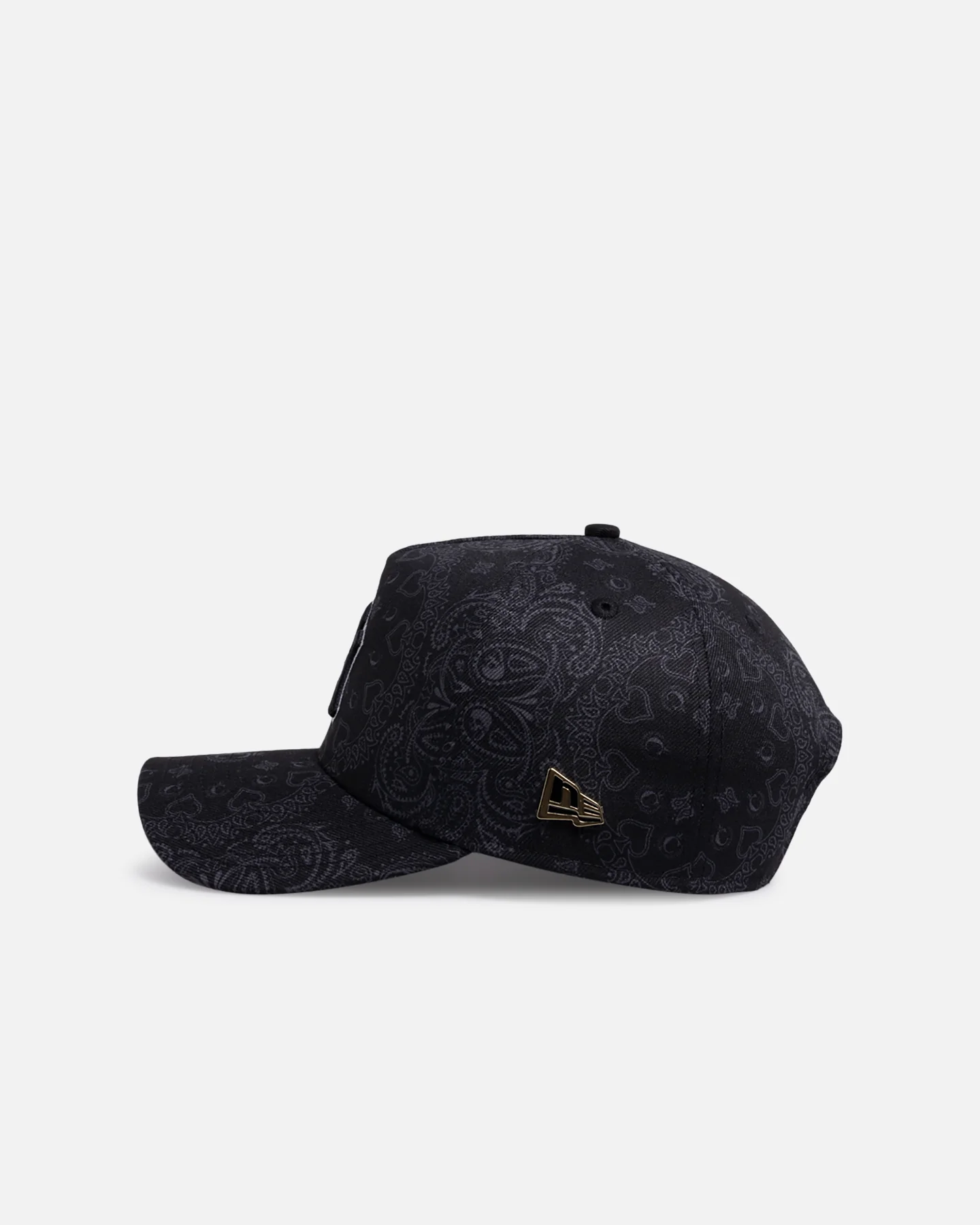 New Era New York Yankees 'Black Tonal' 9FORTY A-Frame Snapback Black - Image 4