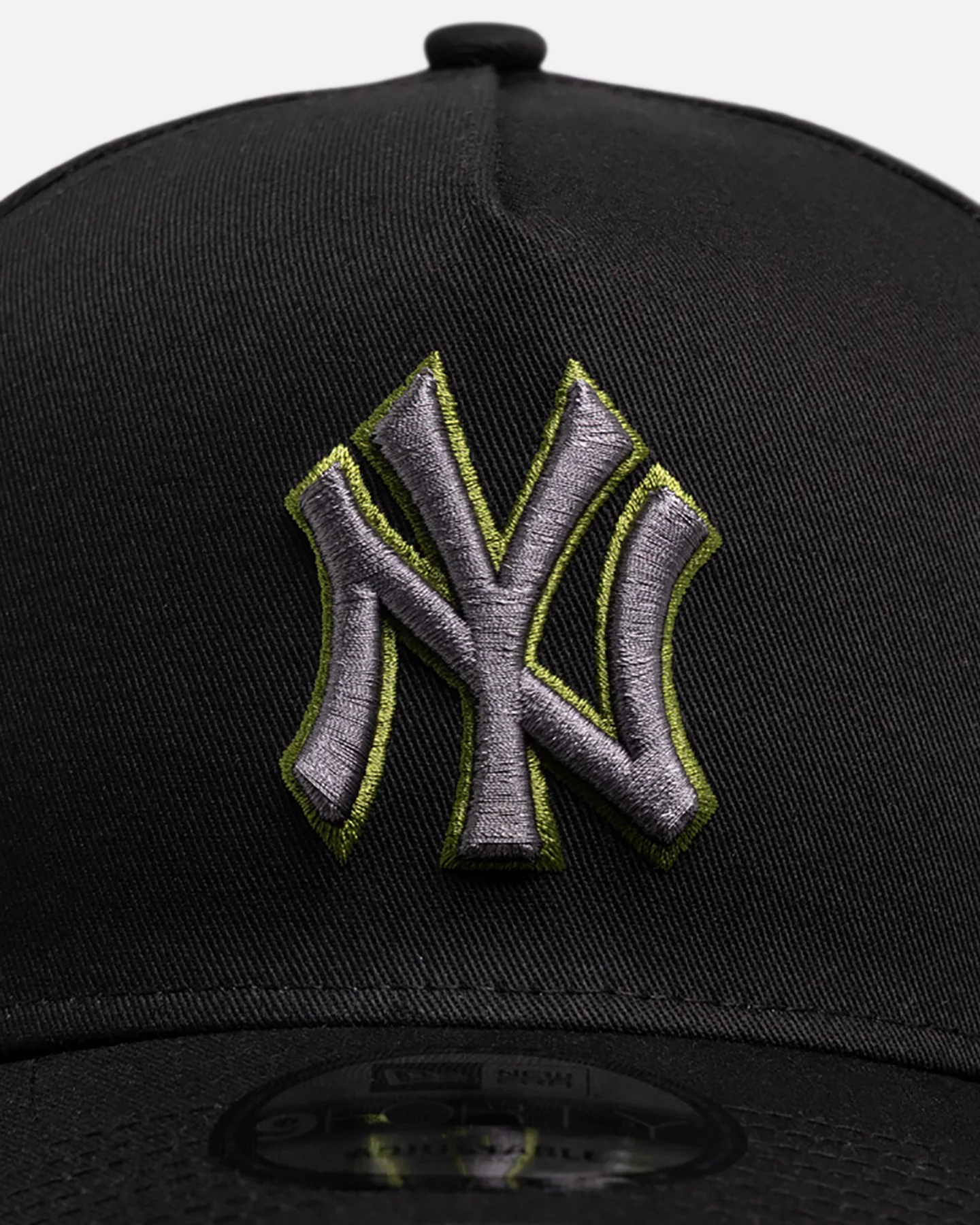 New Era New York Yankees 'Realtree UV Project X' 9FORTY A-Frame Snapback Black/Gold - Image 5
