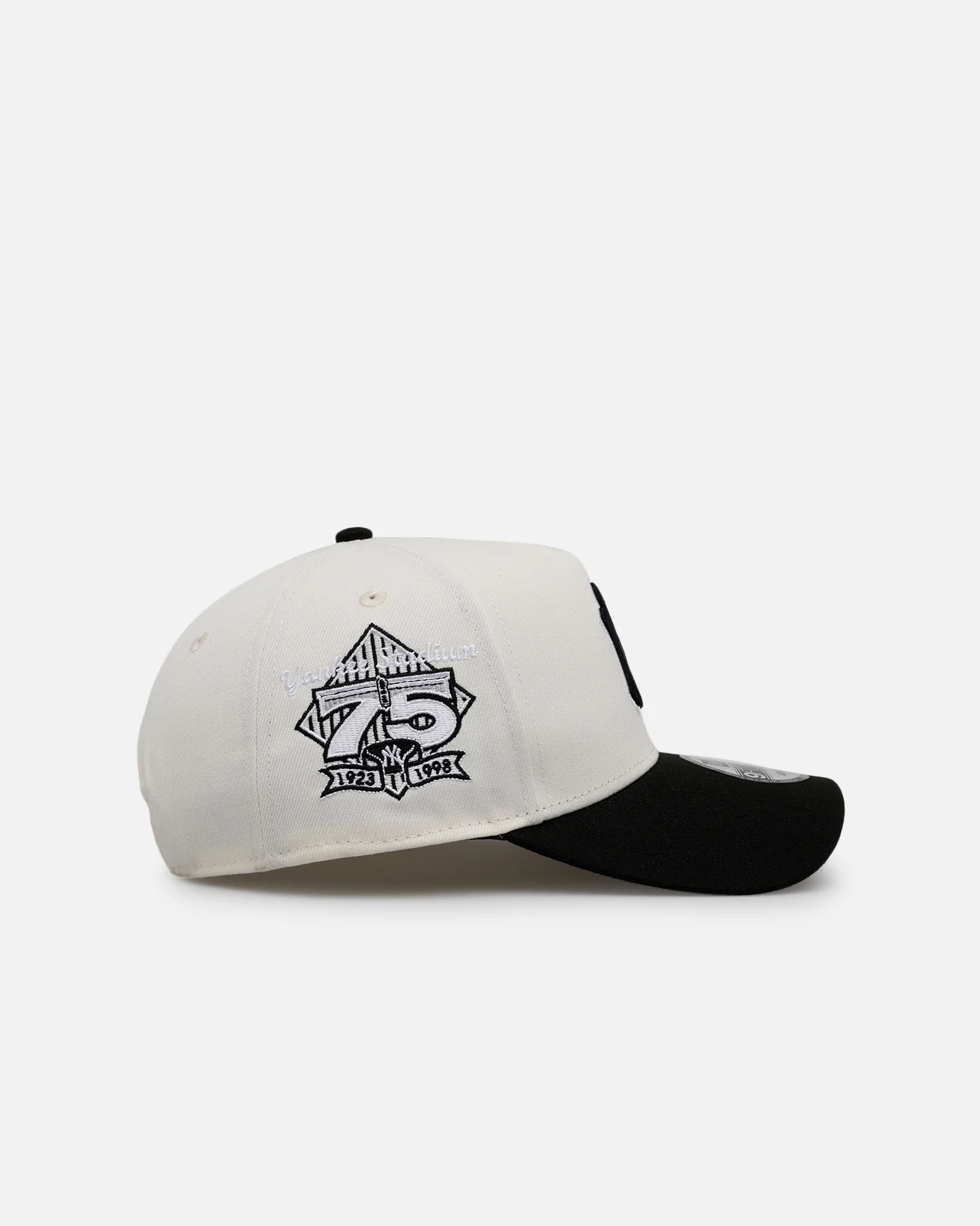 New Era New York Yankees 'Chrome Black' 9FORTY A-Frame Snapback Chrome/Black - Image 3