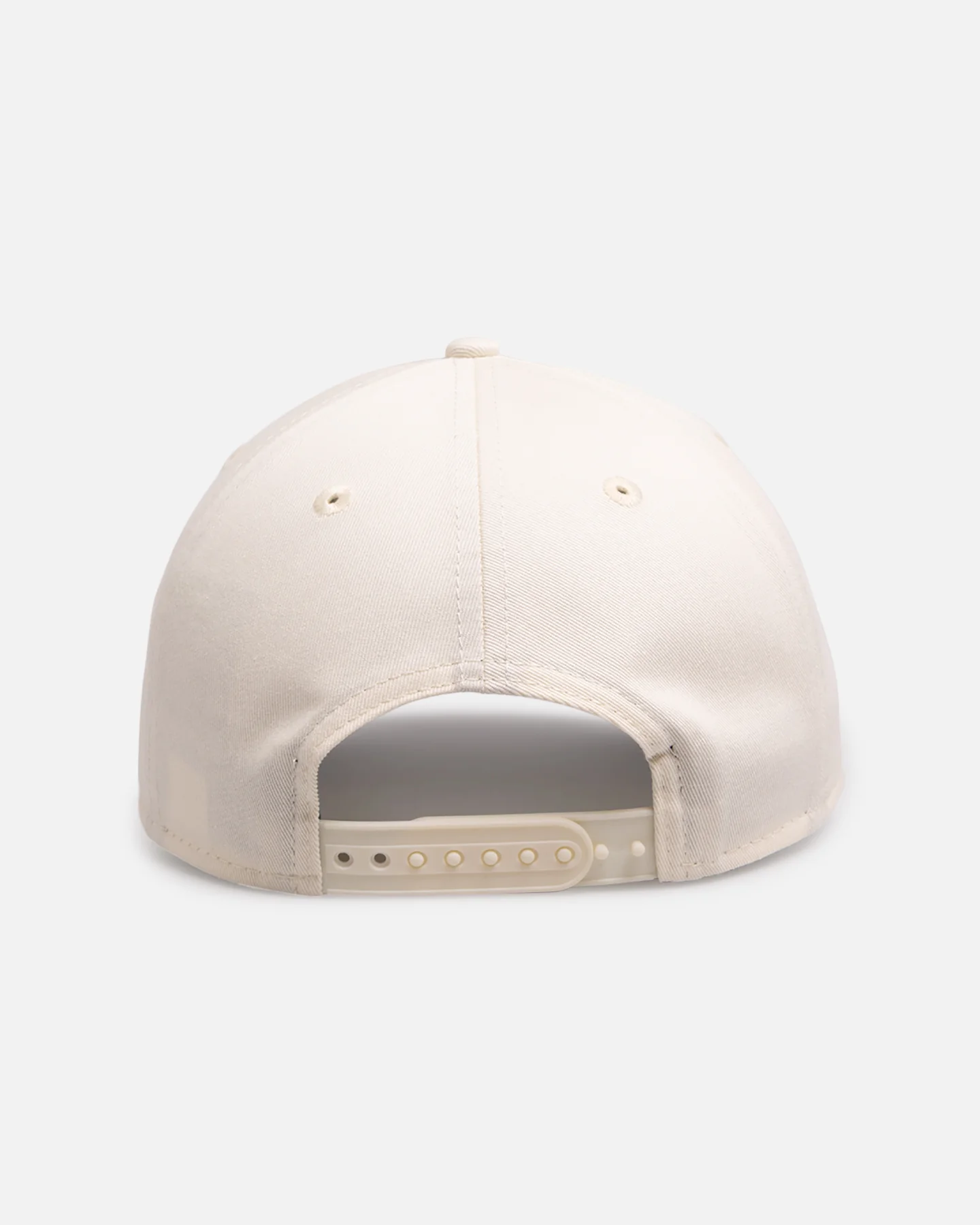 New Era New York Yankees 'Chrome Grey' 9FORTY A-Frame Snapback White/Silver - Image 2