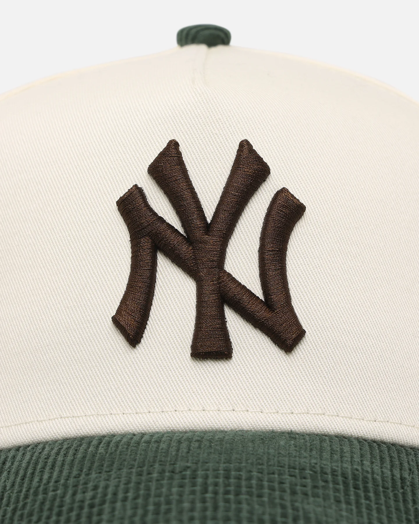 New Era New York Yankees 'Chrome White Green' Corduroy Visor 9FORTY A-Frame Snapback Chrome - Image 5