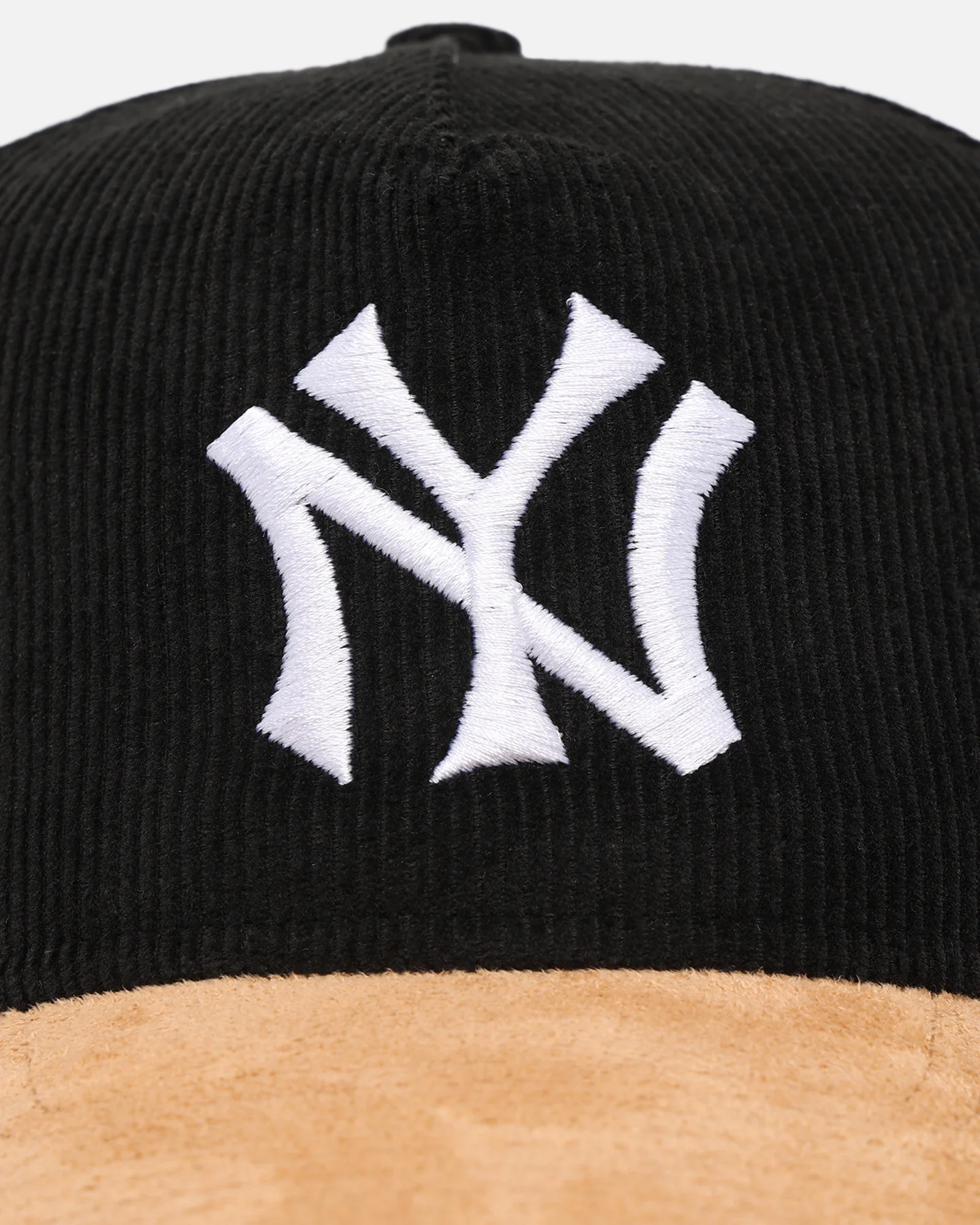 New Era New York Yankees 'Corduroy Suede' Pre-Curved Golfer Snapback Washed Black - Image 6