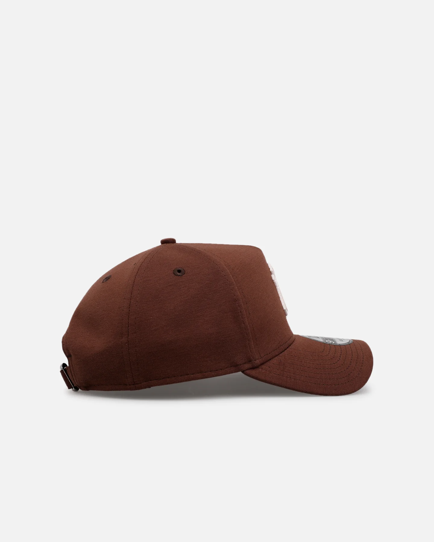 New Era New York Yankees 'Cozy 2.0' 9FORTY A-Frame Strapback Brown - Image 3