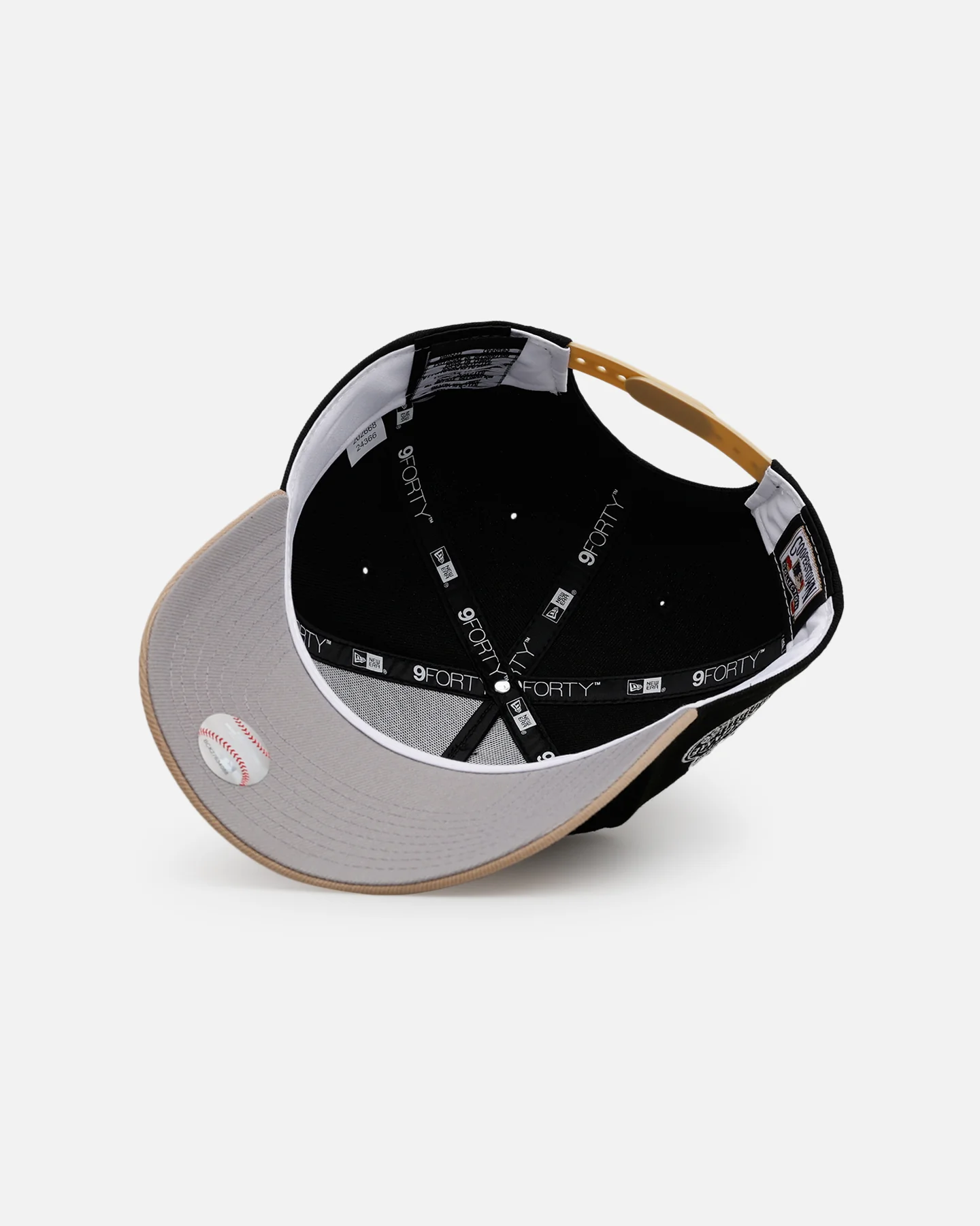 New Era New York Yankees 'Desert Nights' 9FORTY A-Frame Snapback Black/Camel - Image 6