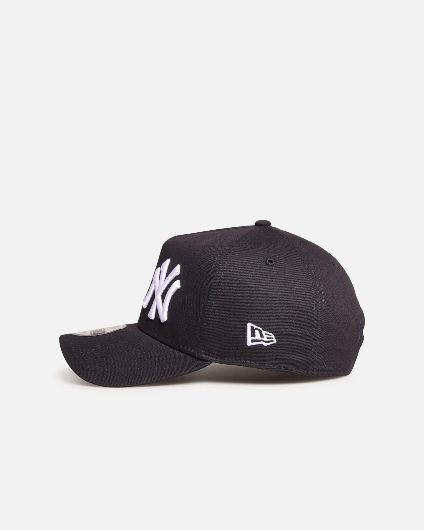 New Era New York Yankees 'Double Logo' 9FORTY A-Frame Snapback Official Team Colour - Image 4