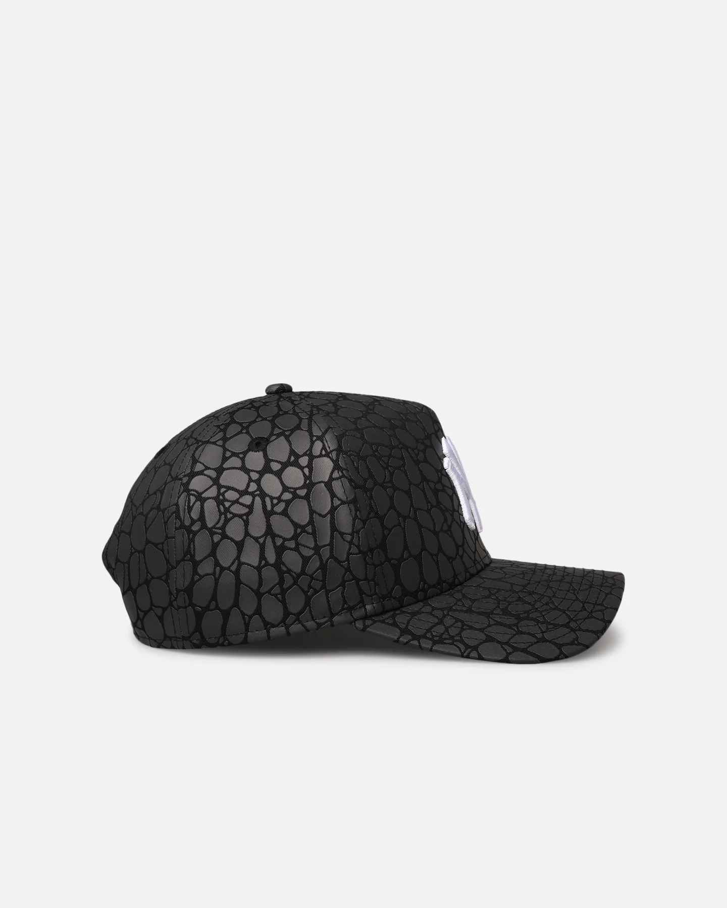 New Era New York Yankees 'Croc Skin' 9FORTY A-Frame Snapback Black - Image 3