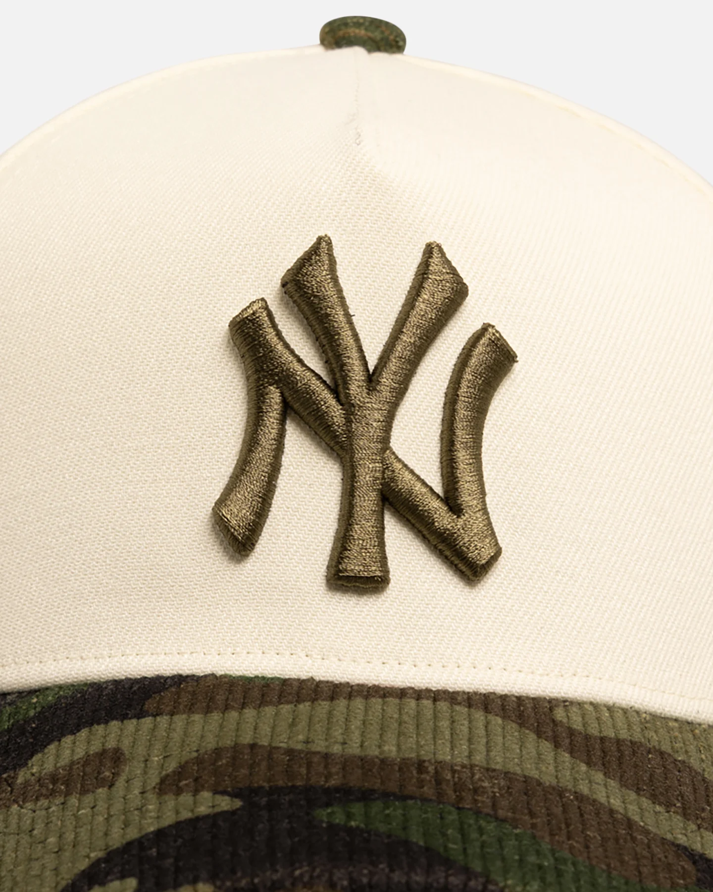 New Era New York Yankees 'Ghilliesuit' 39THIRTY A-Frame Stretch Fit White - Image 5