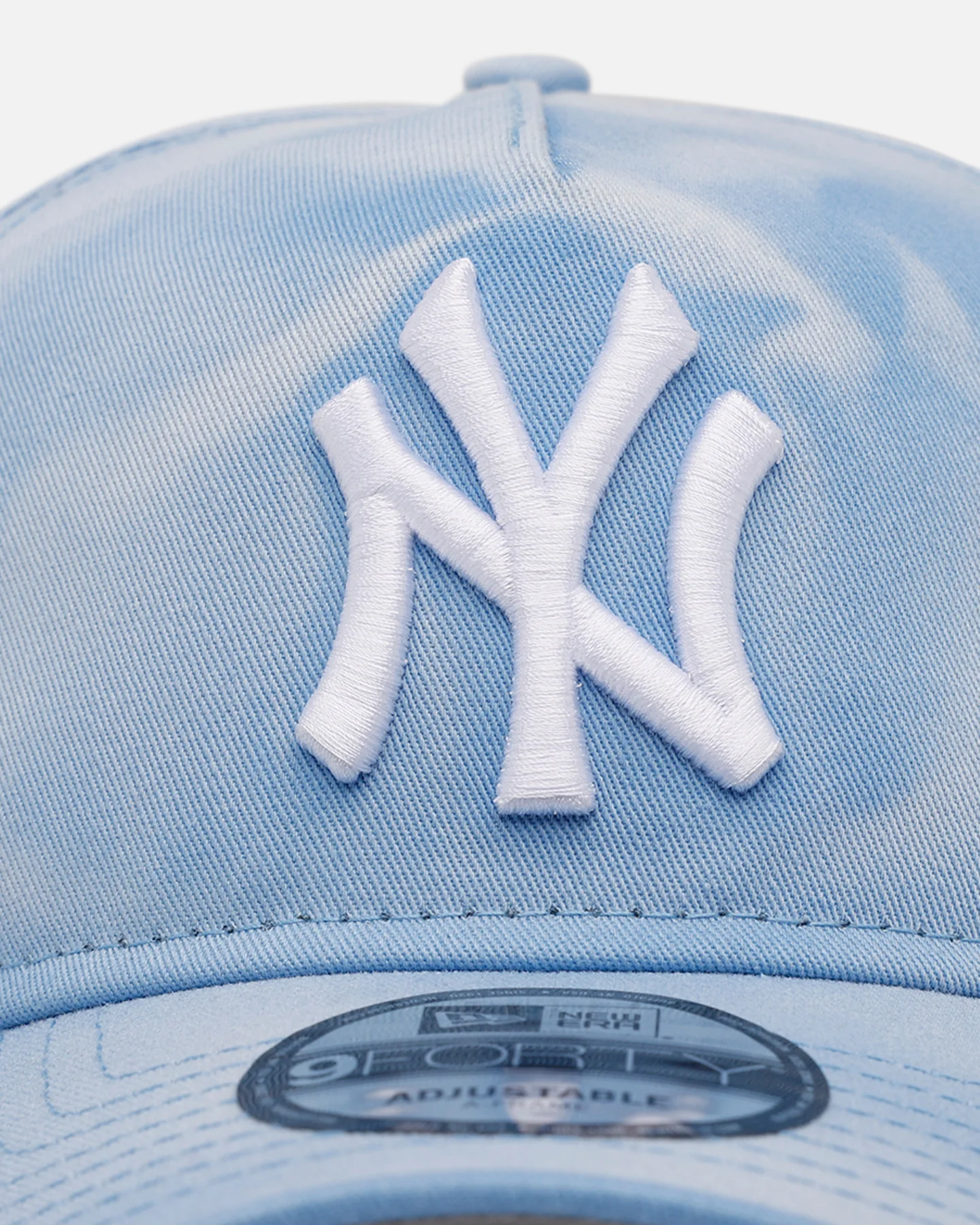 New Era New York Yankees 'Hopeless Romantic' 9FORTY A-Frame Snapback Sky Blue - Image 5