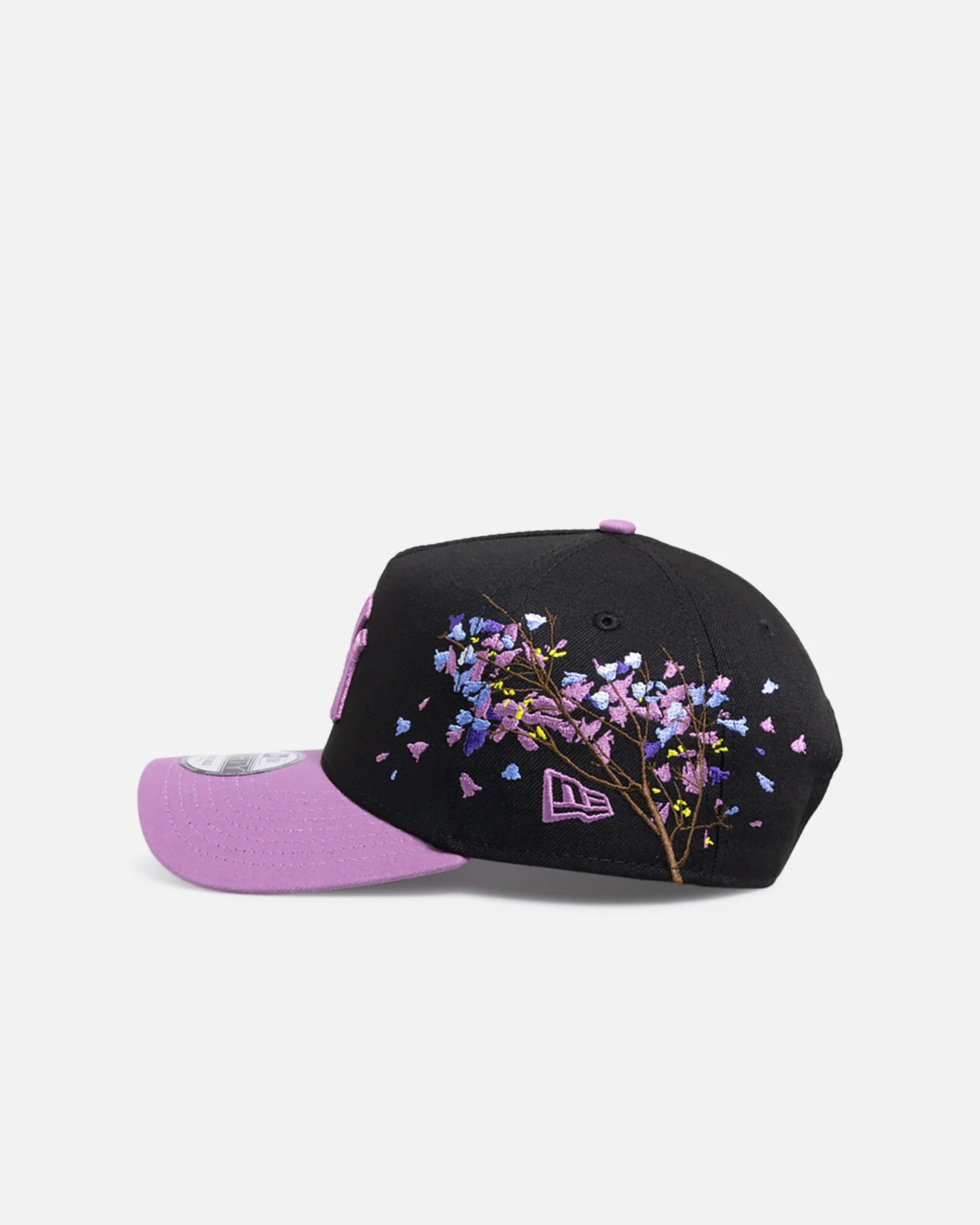 New Era New York Yankees 'Jacaranda' 9FORTY A-Frame Snapback Pastel Purple - Image 4